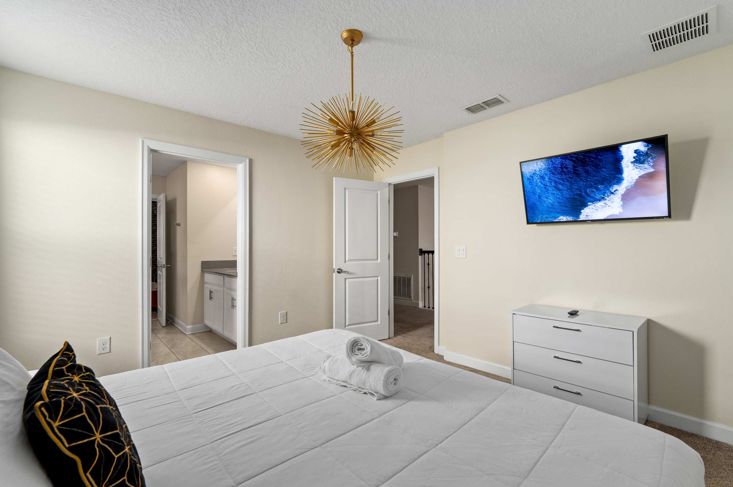 Family villa w/pool, hot tub & water park