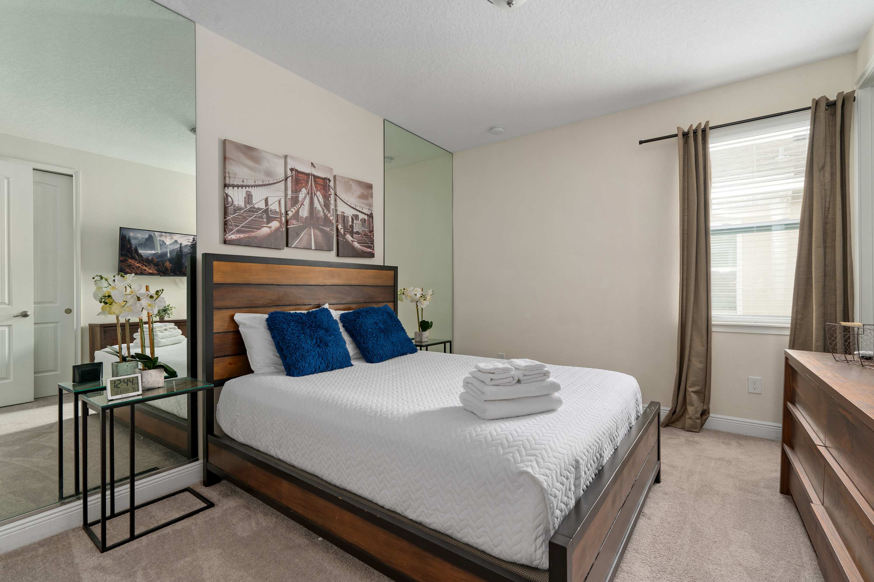 Luxury villa w/private pool & billiard lounge