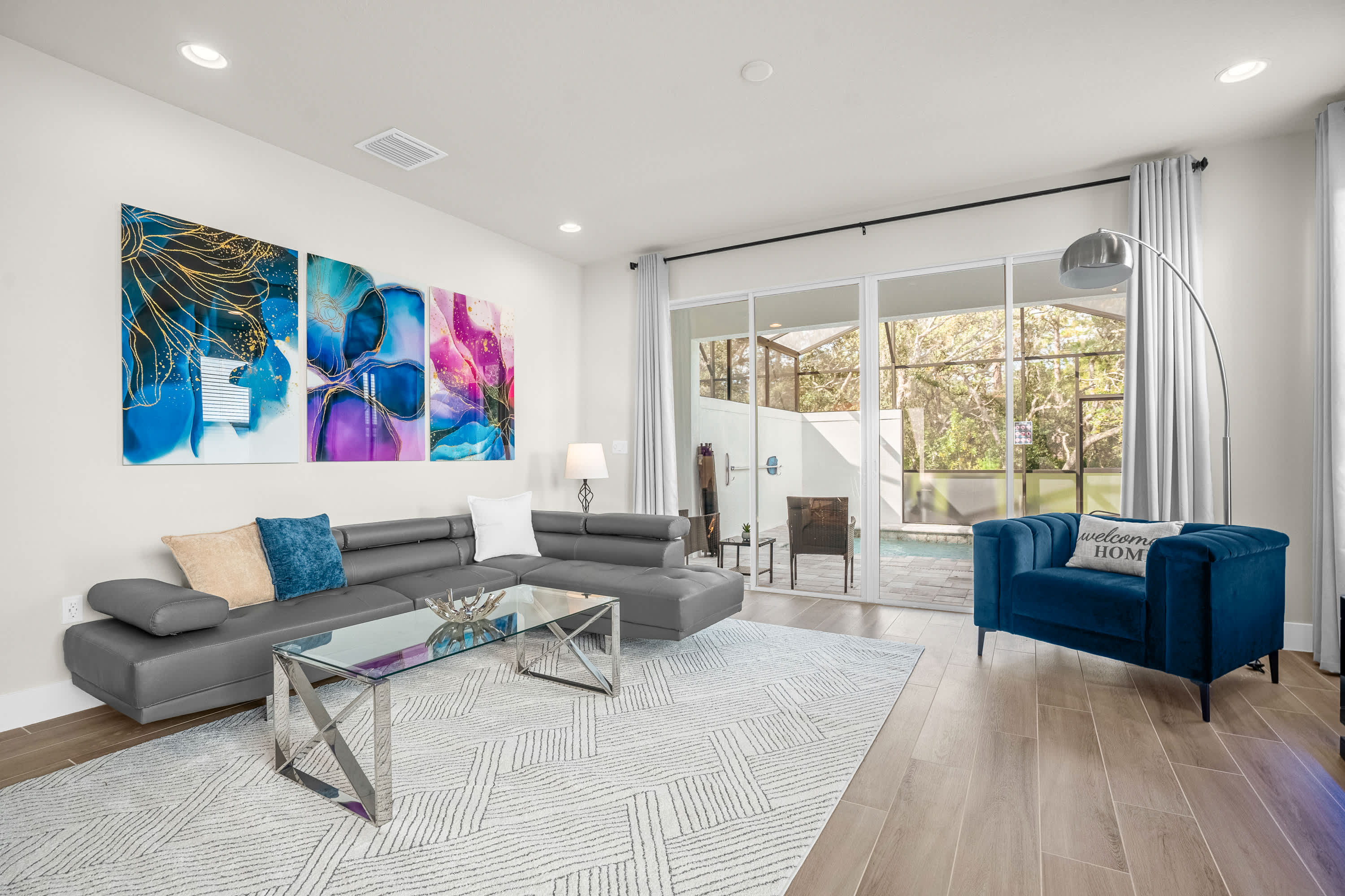 Upstay Modern Family Home w Private Pool