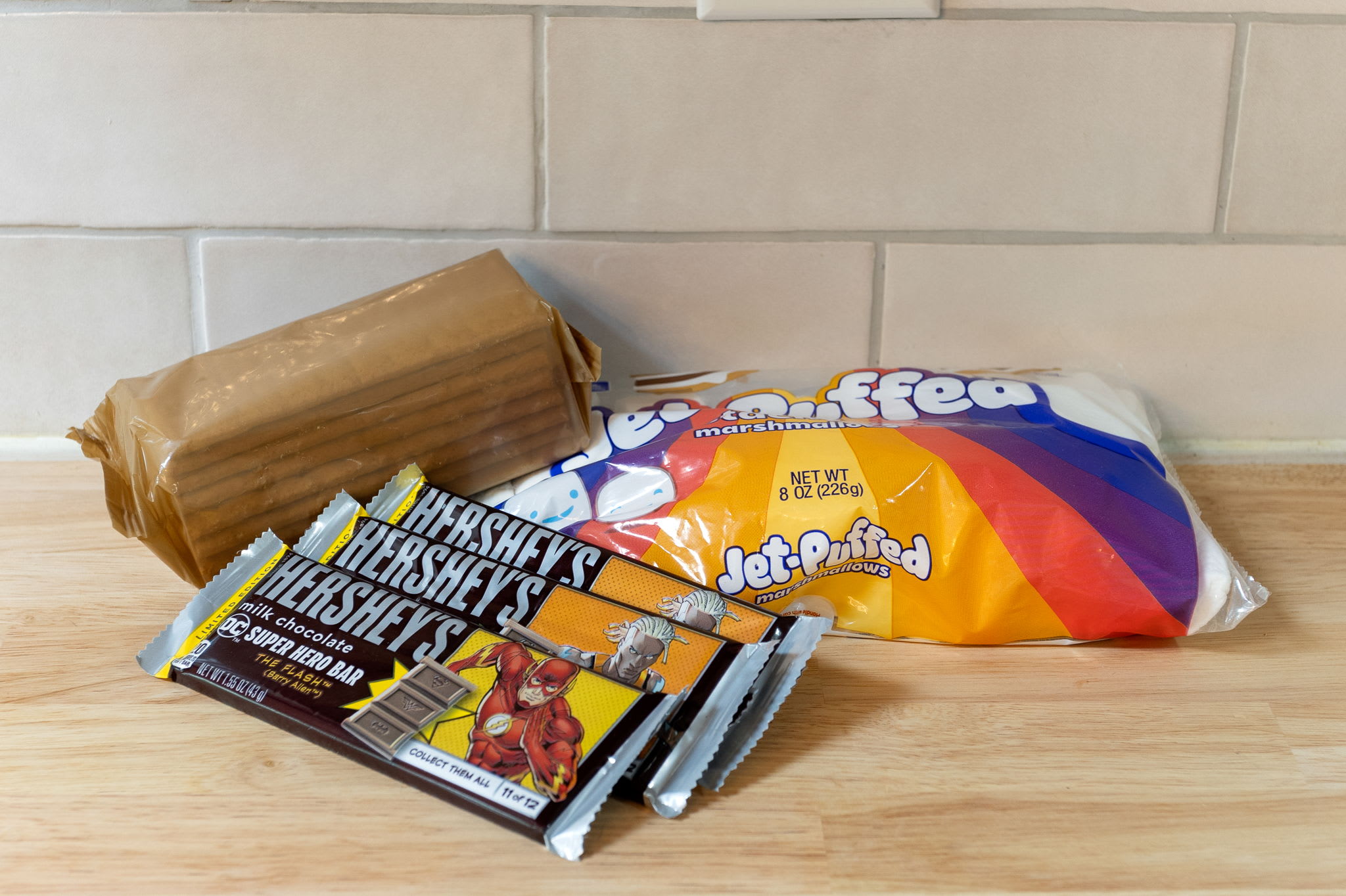 S’mores Essentials – Marshmallows, chocolate, and graham crackers ready for a fireside treat—such a welcoming touch!