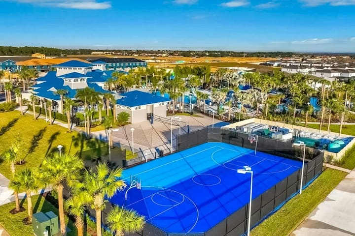 Heated Pool, Lazy River, FREE Waterpark