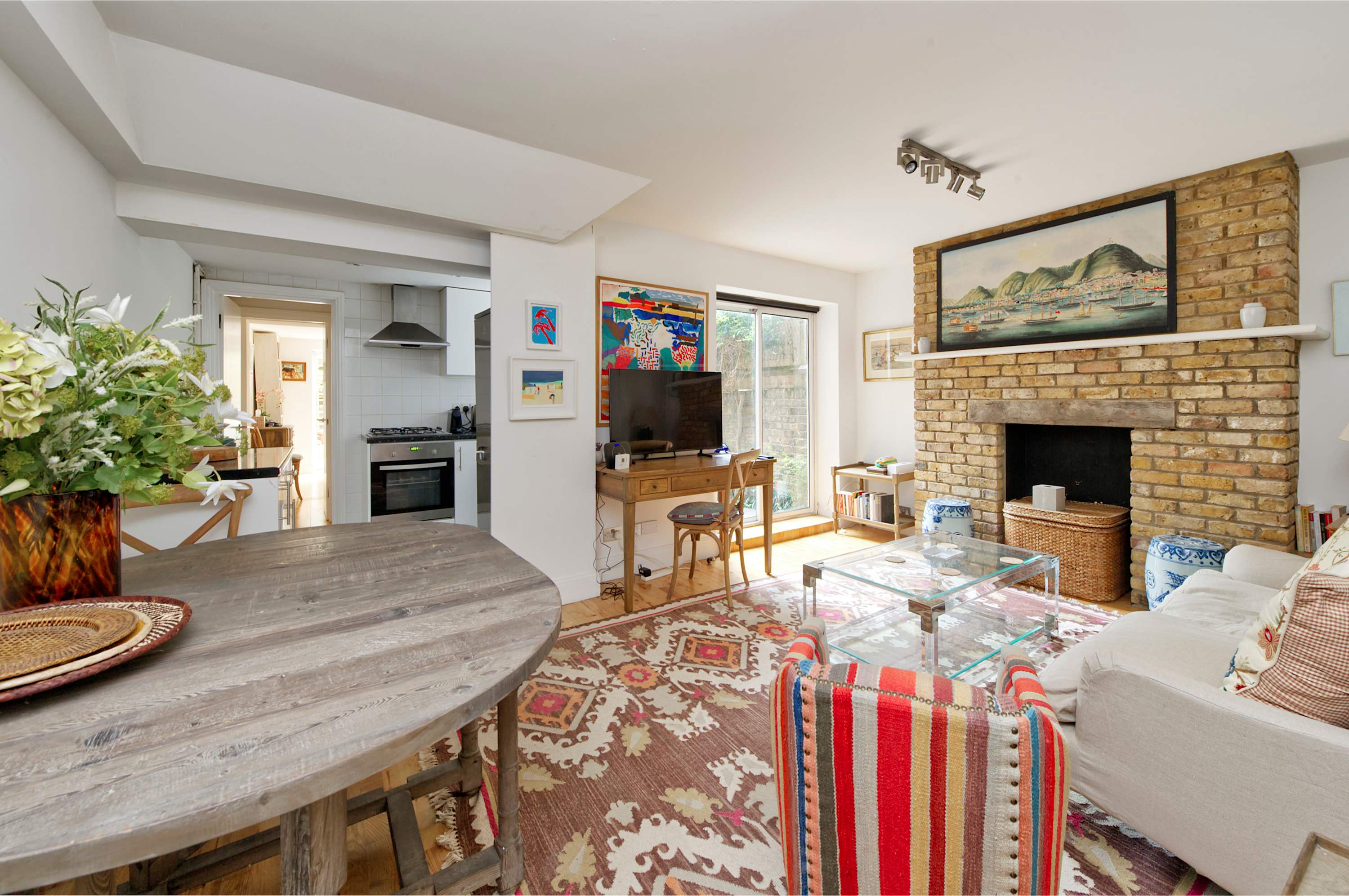 Lovely 2 bed flat with Garden in Queen's Park in Fernhead Road 132 W9 3EN - Property image 15 - VivreStays