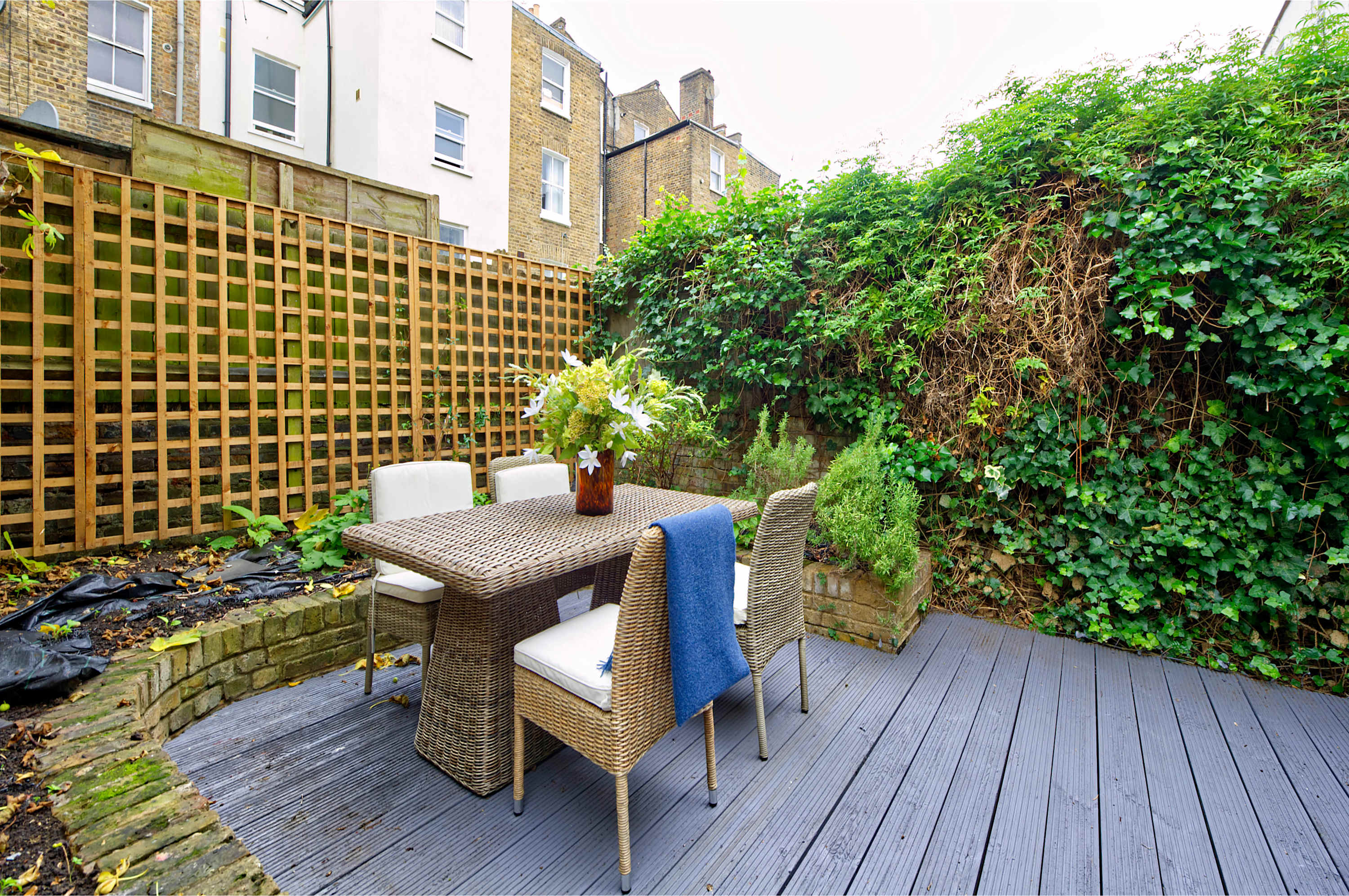 Lovely 2 bed flat with Garden in Queen's Park in Fernhead Road 132 W9 3EN - Property image 3 - VivreStays