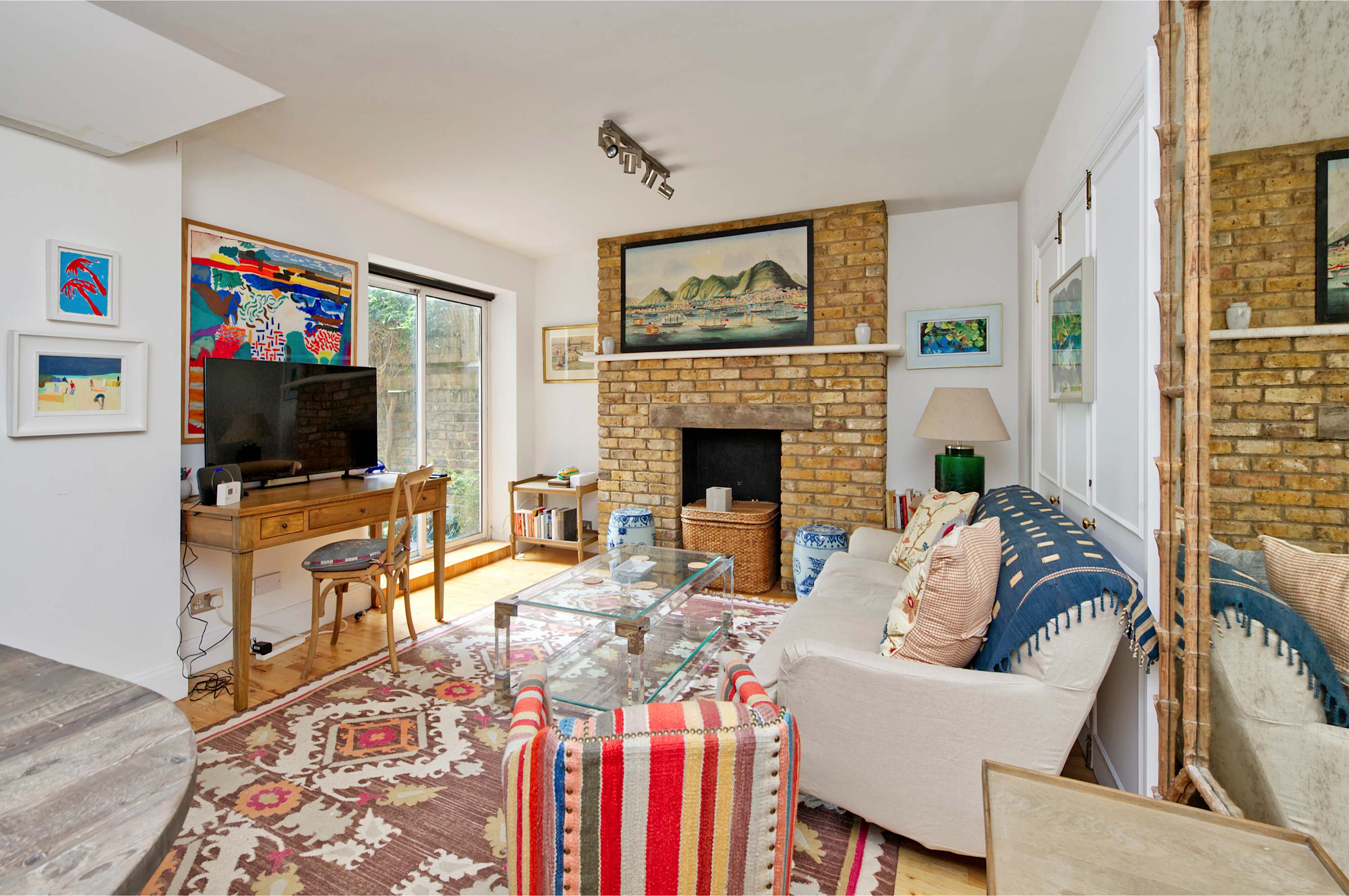Lovely 2 bed flat with Garden in Queen's Park in Fernhead Road 132 W9 3EN - Property image 8 - VivreStays