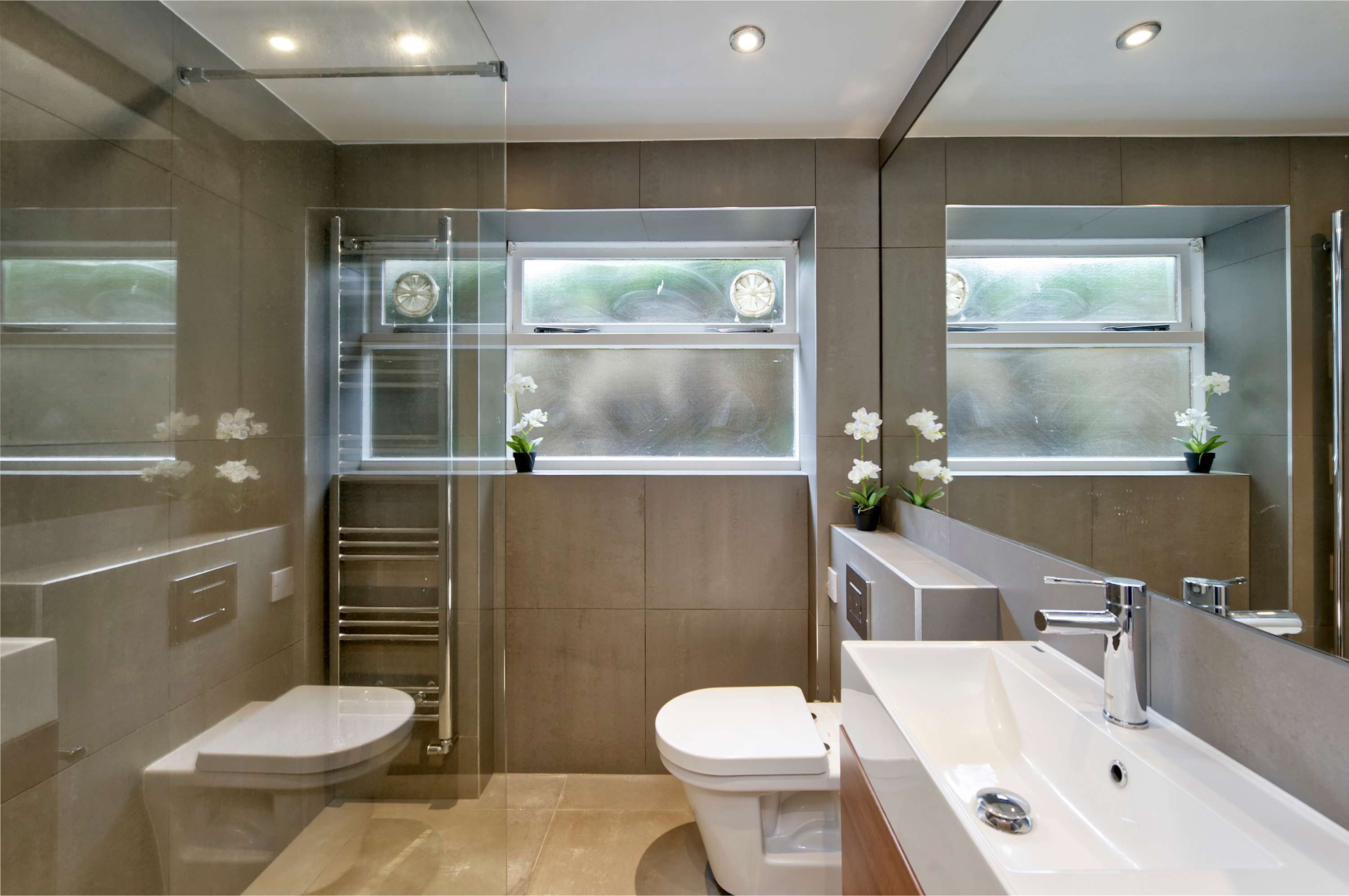 Lovely 2 bed flat with Garden in Queen's Park in Fernhead Road 132 W9 3EN - Property image 10 - VivreStays