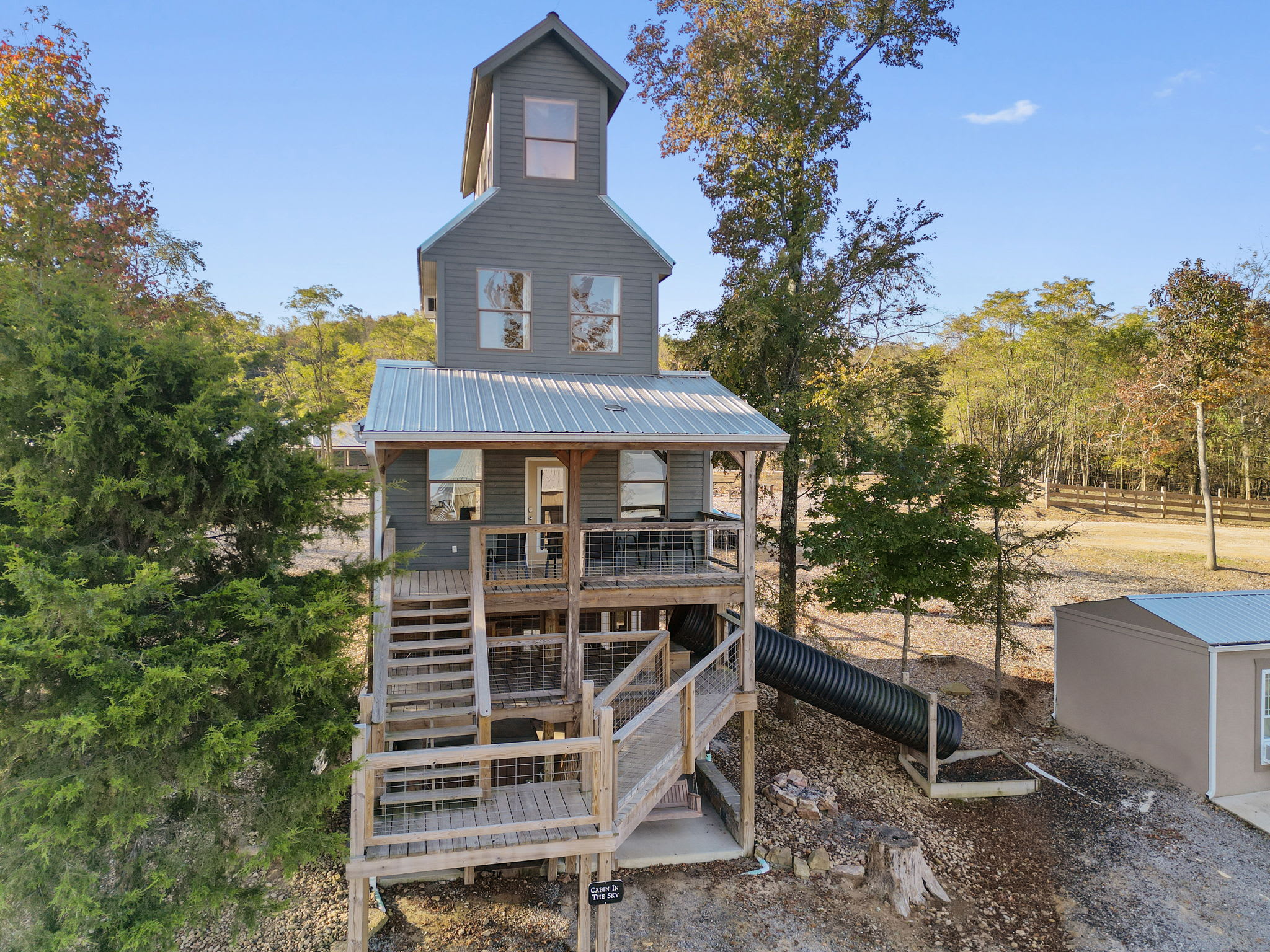 Cabin in the Sky with an outdoor kitchen