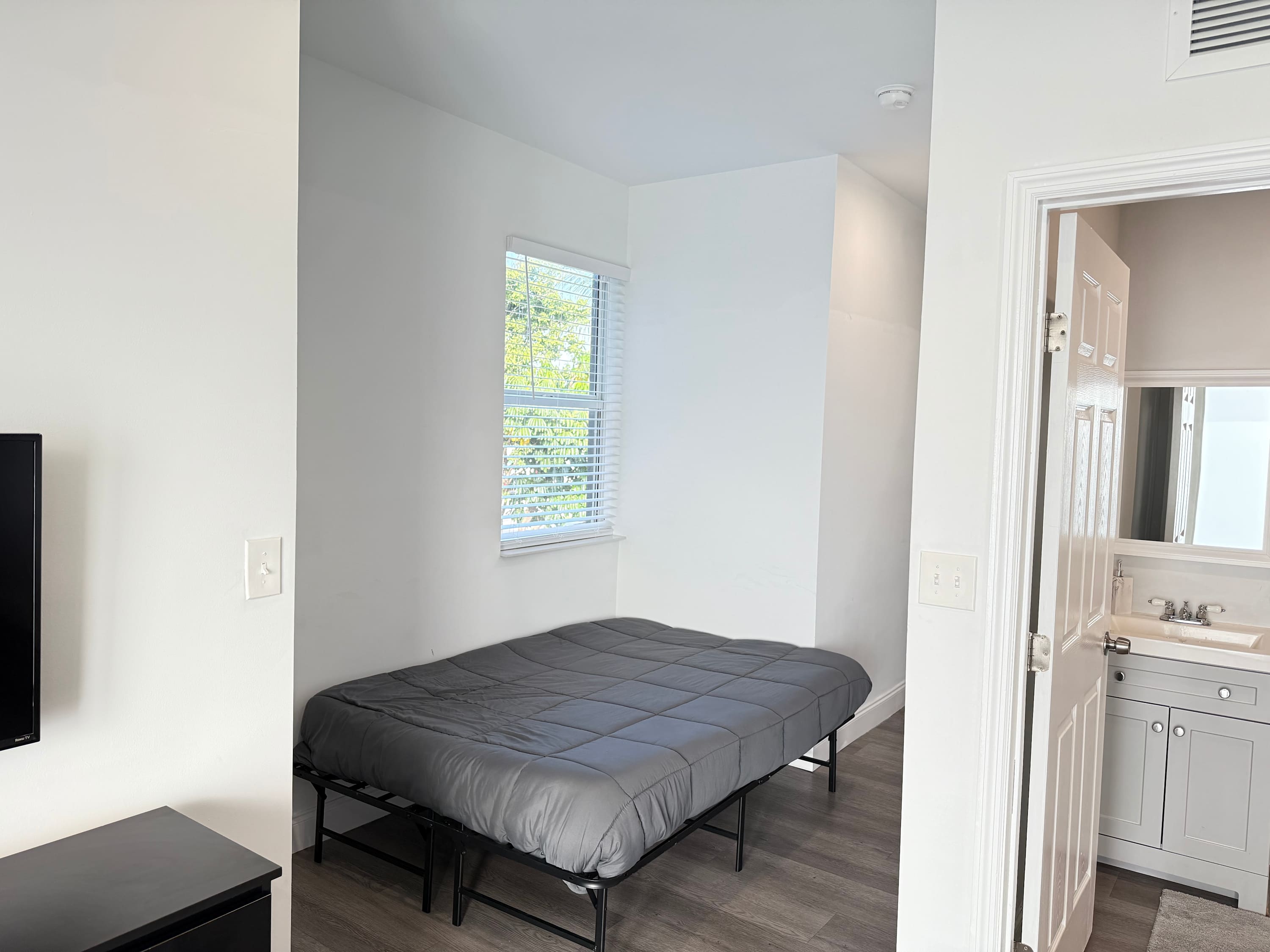 Luxury 4BR Miami Villa with Hot Tub and Gazebo! - Picture 13