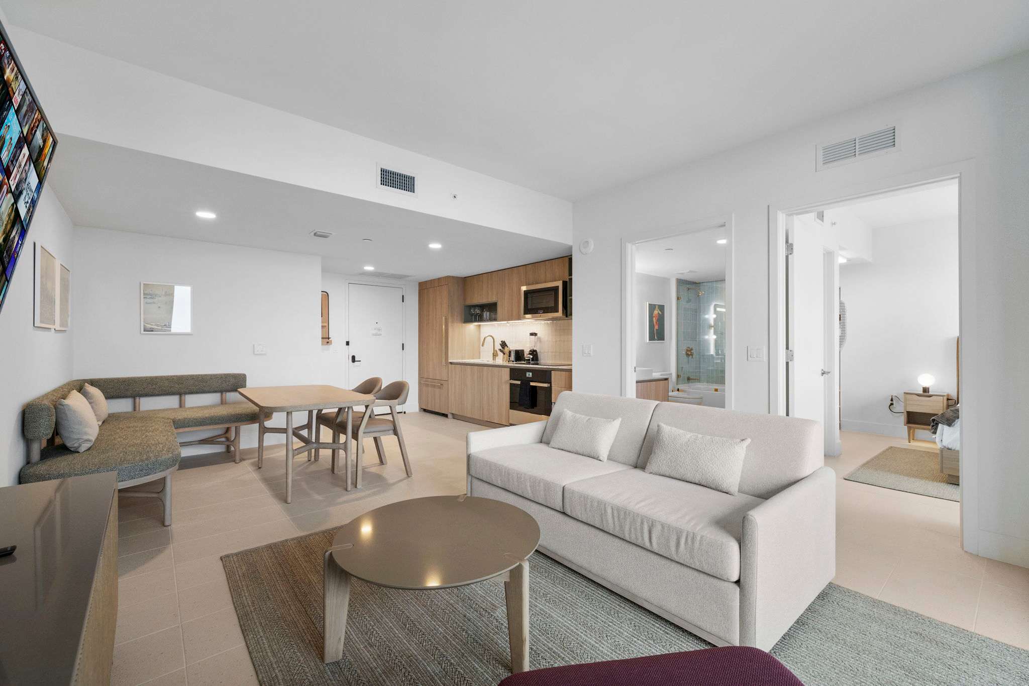 Stunning Miami Views Luxury Condo