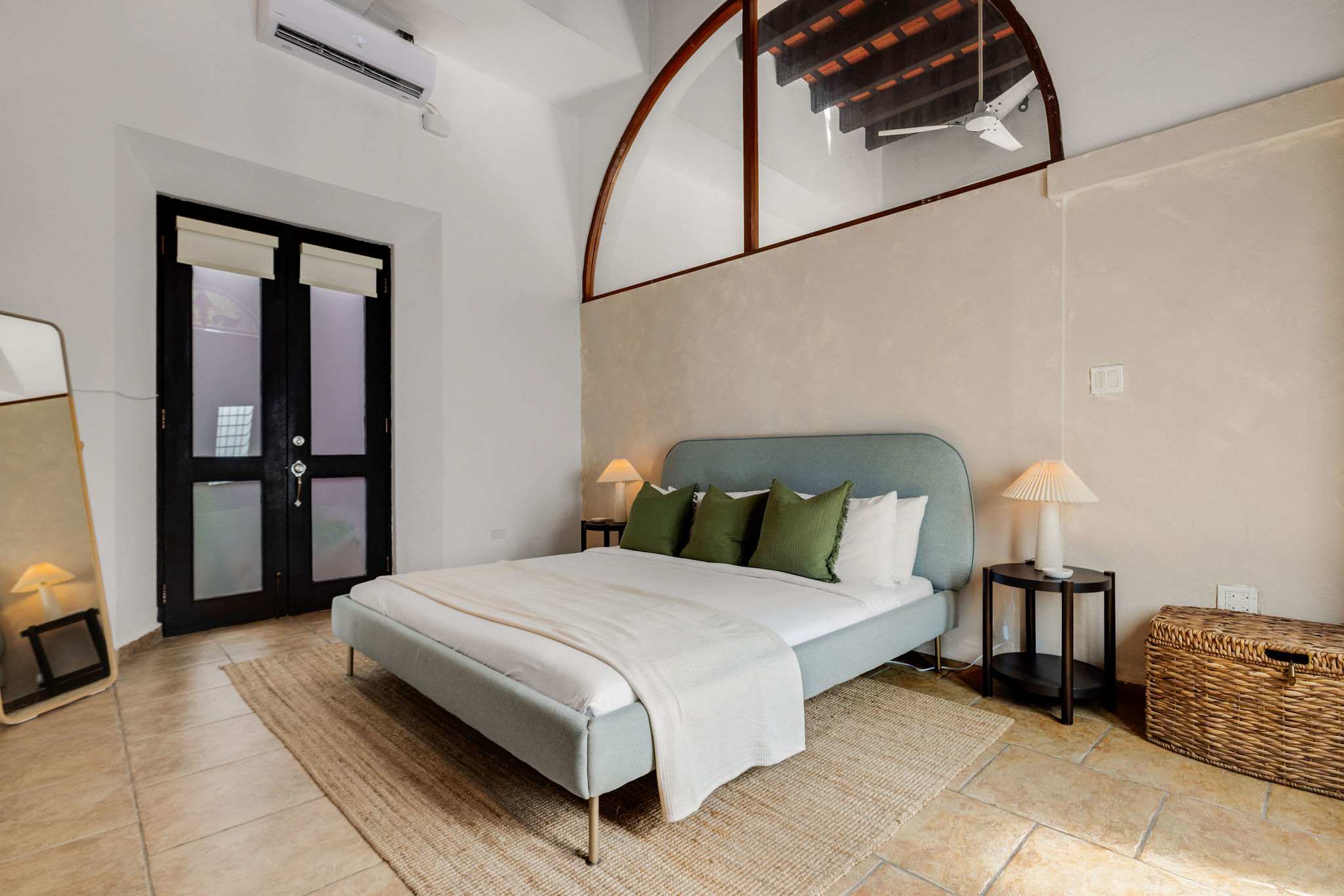 Luna Collect Apt. | Stylish escape in the city! — San Juan, San Juan — vacation rental