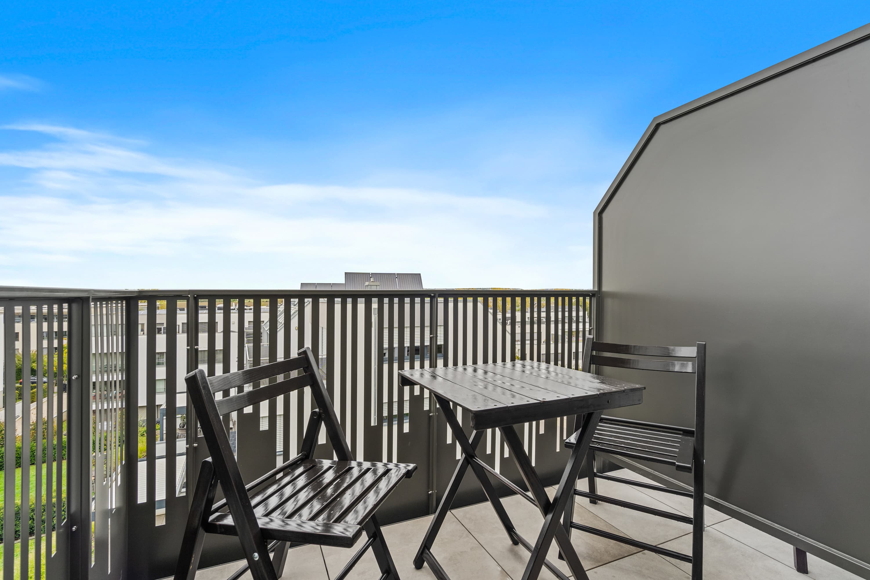 Inviting Balcony Space – Ideal spot for a morning coffee or evening relaxation with stunning outdoor views.