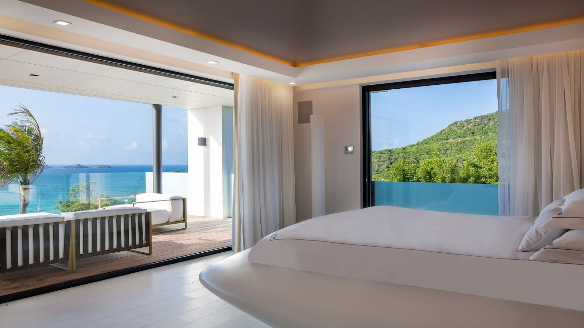 Opulent 6 Bedroom Ocean View Villa with Pool 3