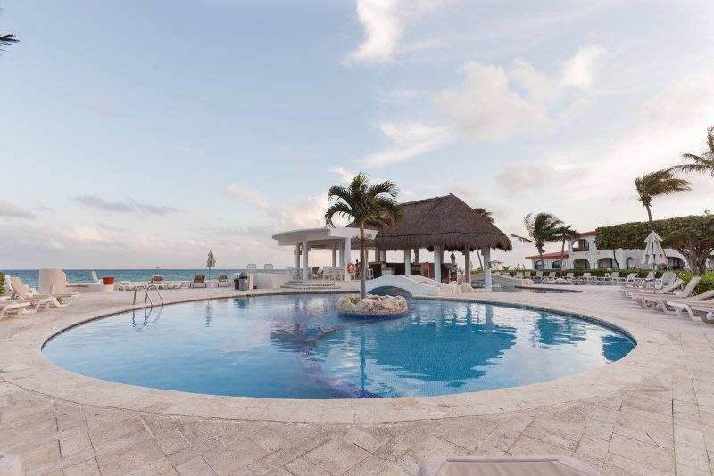 Beachfront Condo in Playacar Stunning Ocean Views 7109 - Picture 1