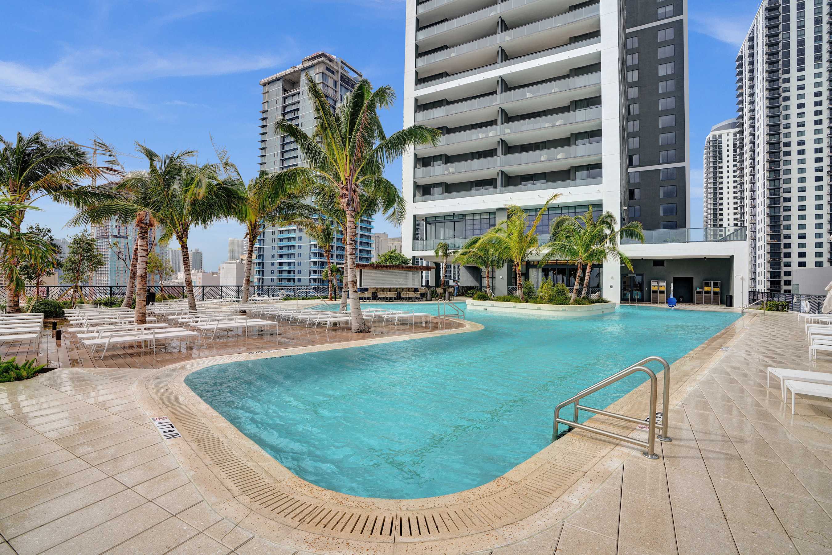 NEW Stunning 2/2 with Panoramic Views of Miami PH Condo 50th floor | Photo 25