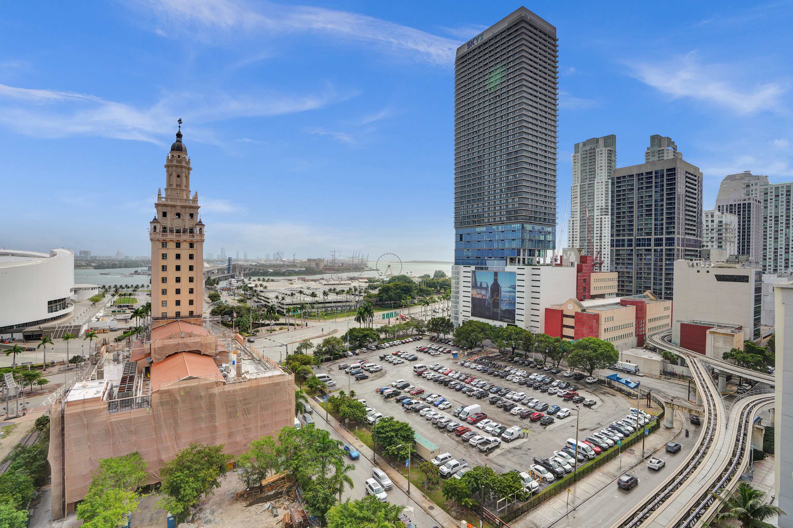 NEW Stunning 2/2 with Panoramic Views of Miami PH Condo 50th floor | Photo 30