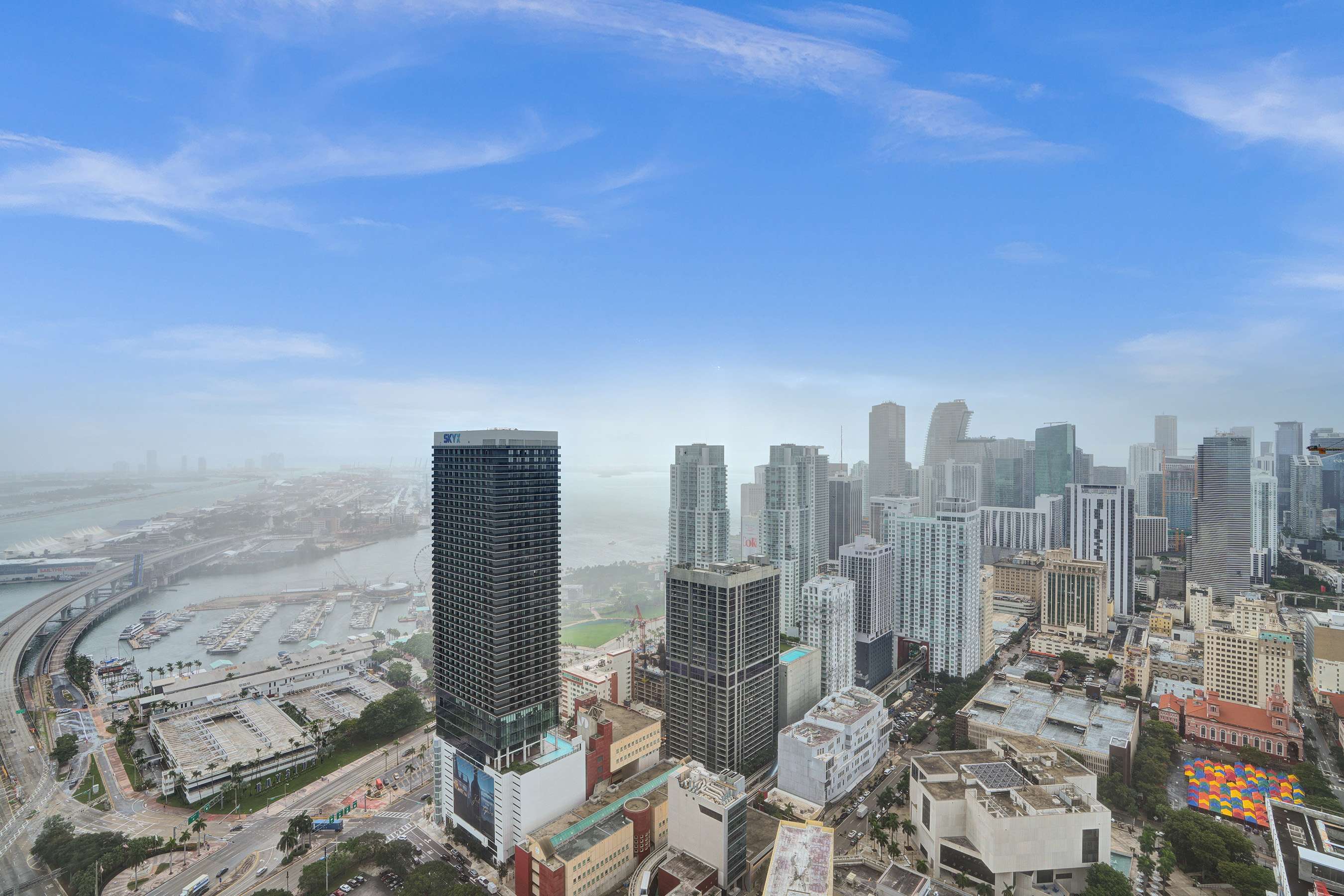 NEW Stunning 2/2 with Panoramic Views of Miami PH Condo 50th floor | Photo 35