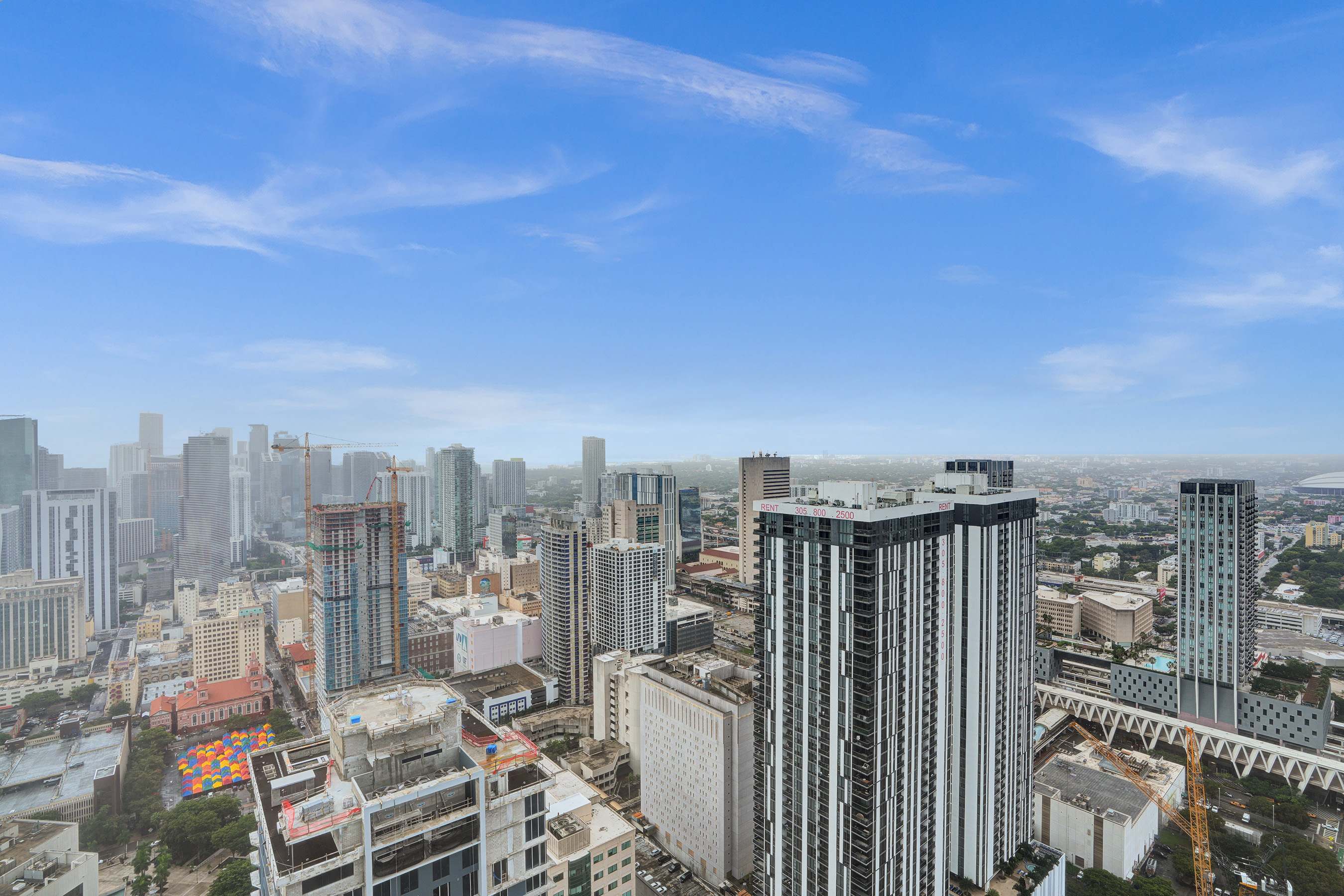 NEW Stunning 2/2 with Panoramic Views of Miami PH Condo 50th floor | Photo 37