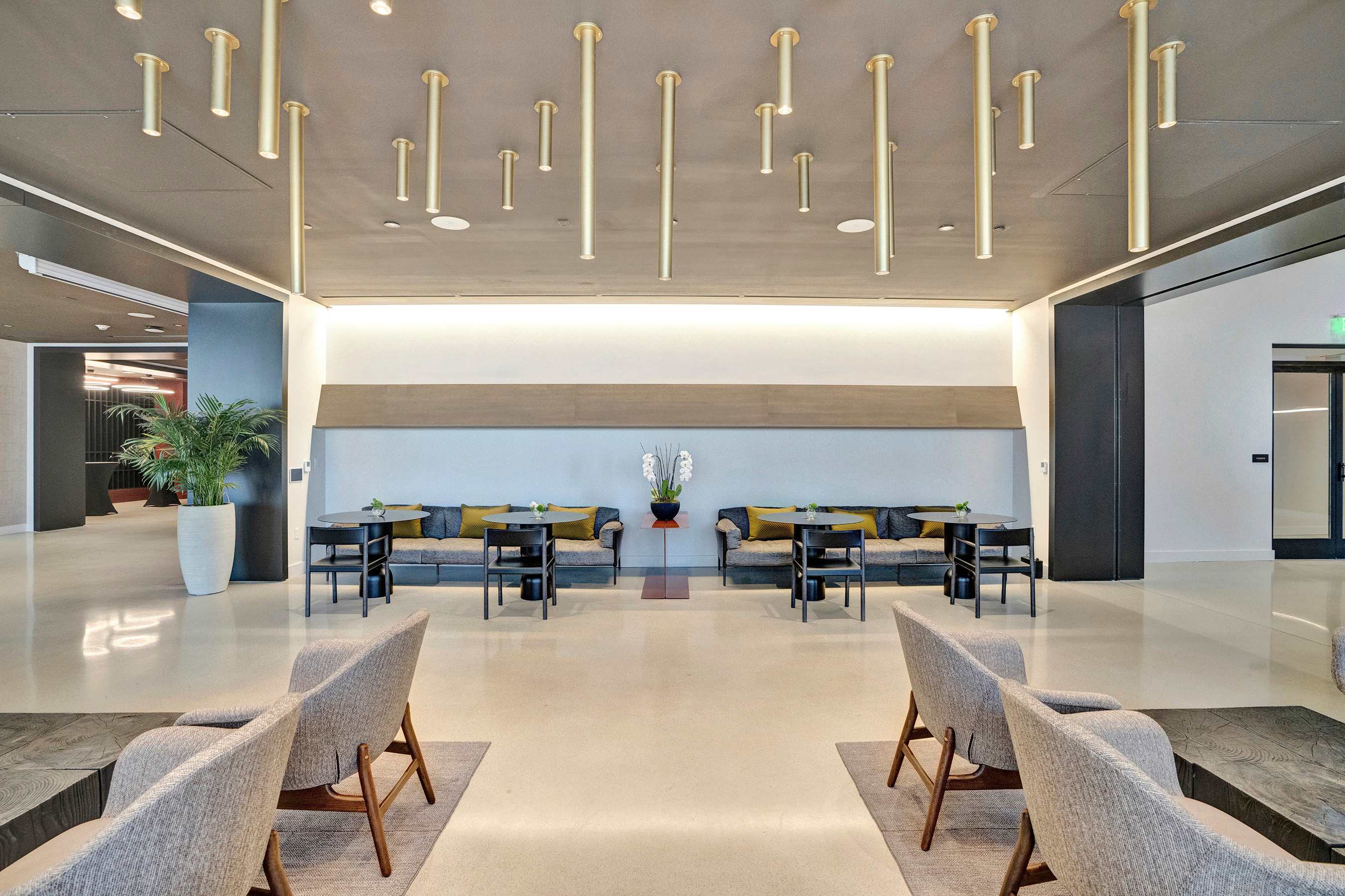 NEW Stunning 2/2 with Panoramic Views of Miami PH Condo 50th floor | Photo 75