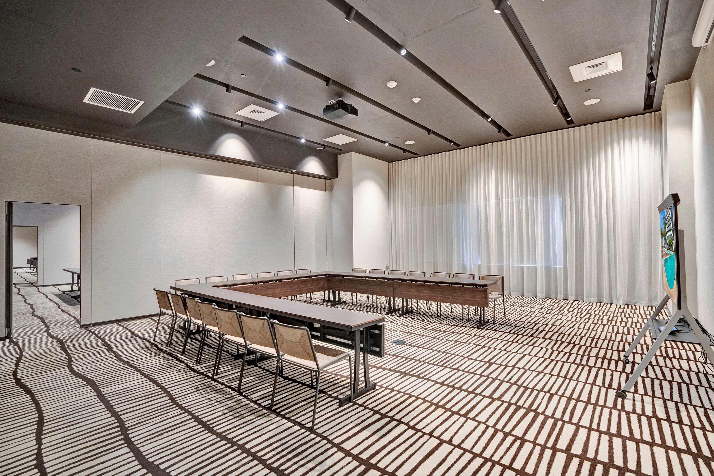 NEW Stunning 2/2 with Panoramic Views of Miami PH Condo 50th floor | Photo 83