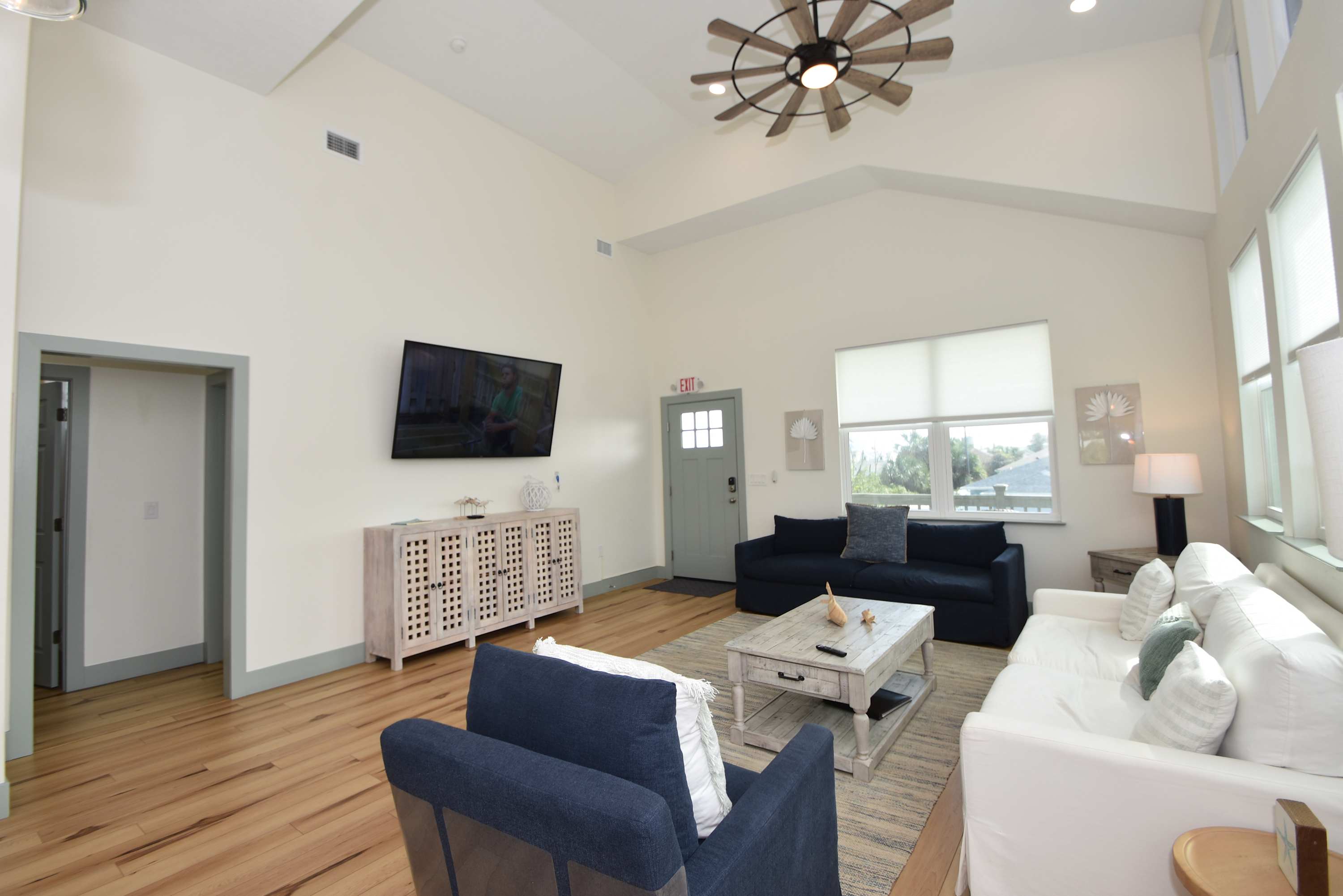 Casa Blanca Beach Pool Home • Heat Option & Bikes 6