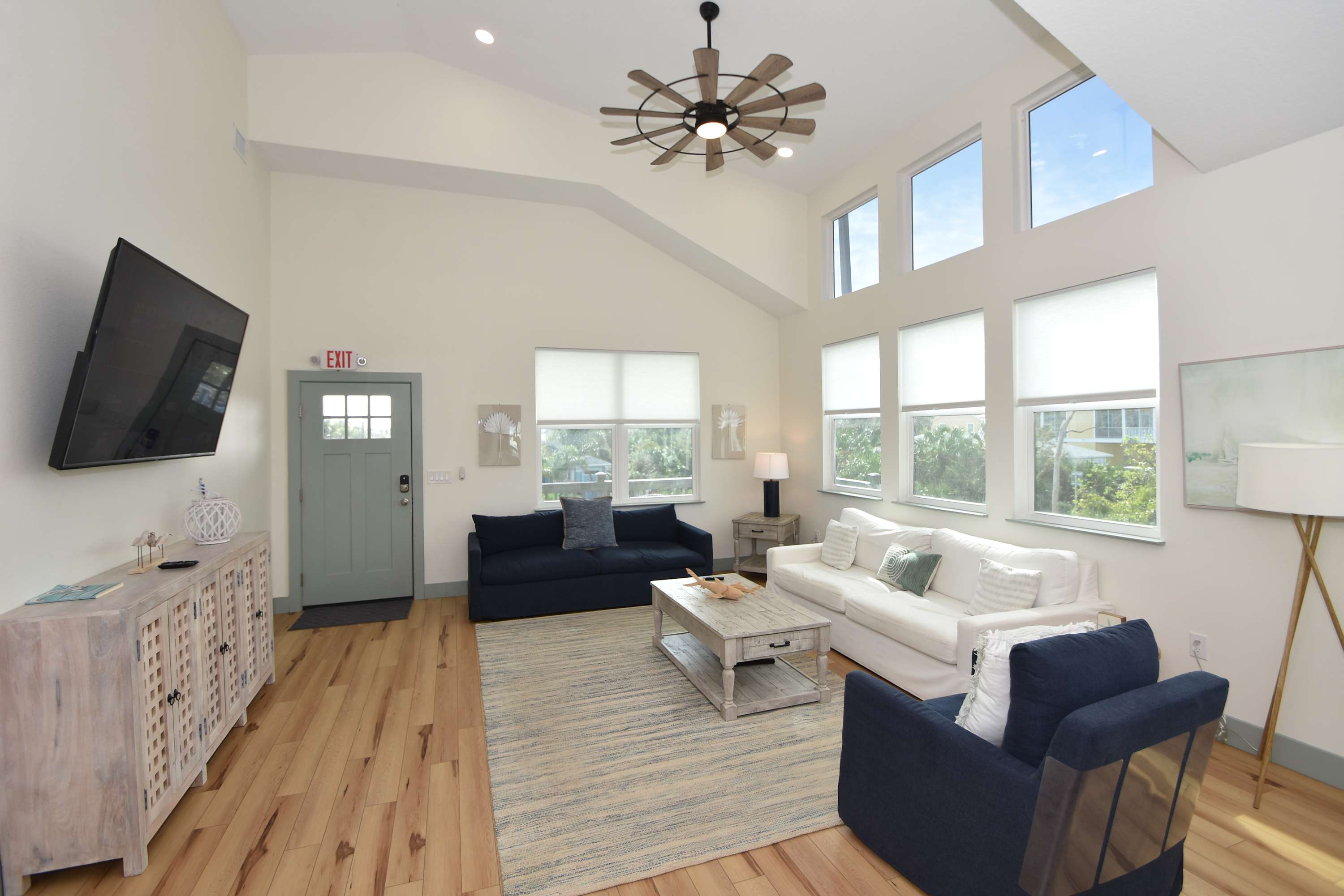 Casa Blanca Beach Pool Home • Heat Option & Bikes 5