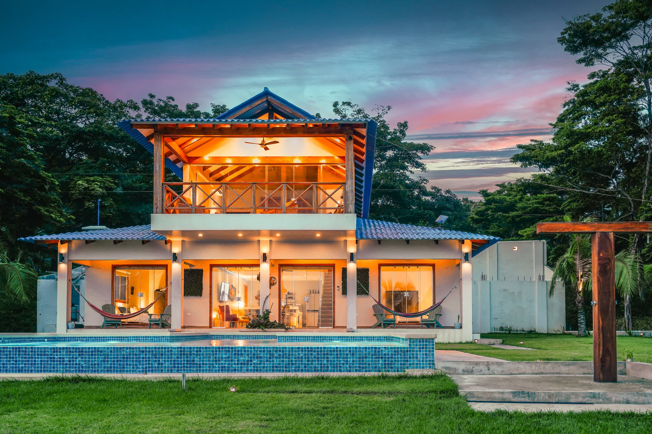 Beachfront Villa with Pool at the Heart of Venao — Playa Venao, Los Santos — vacation rental
