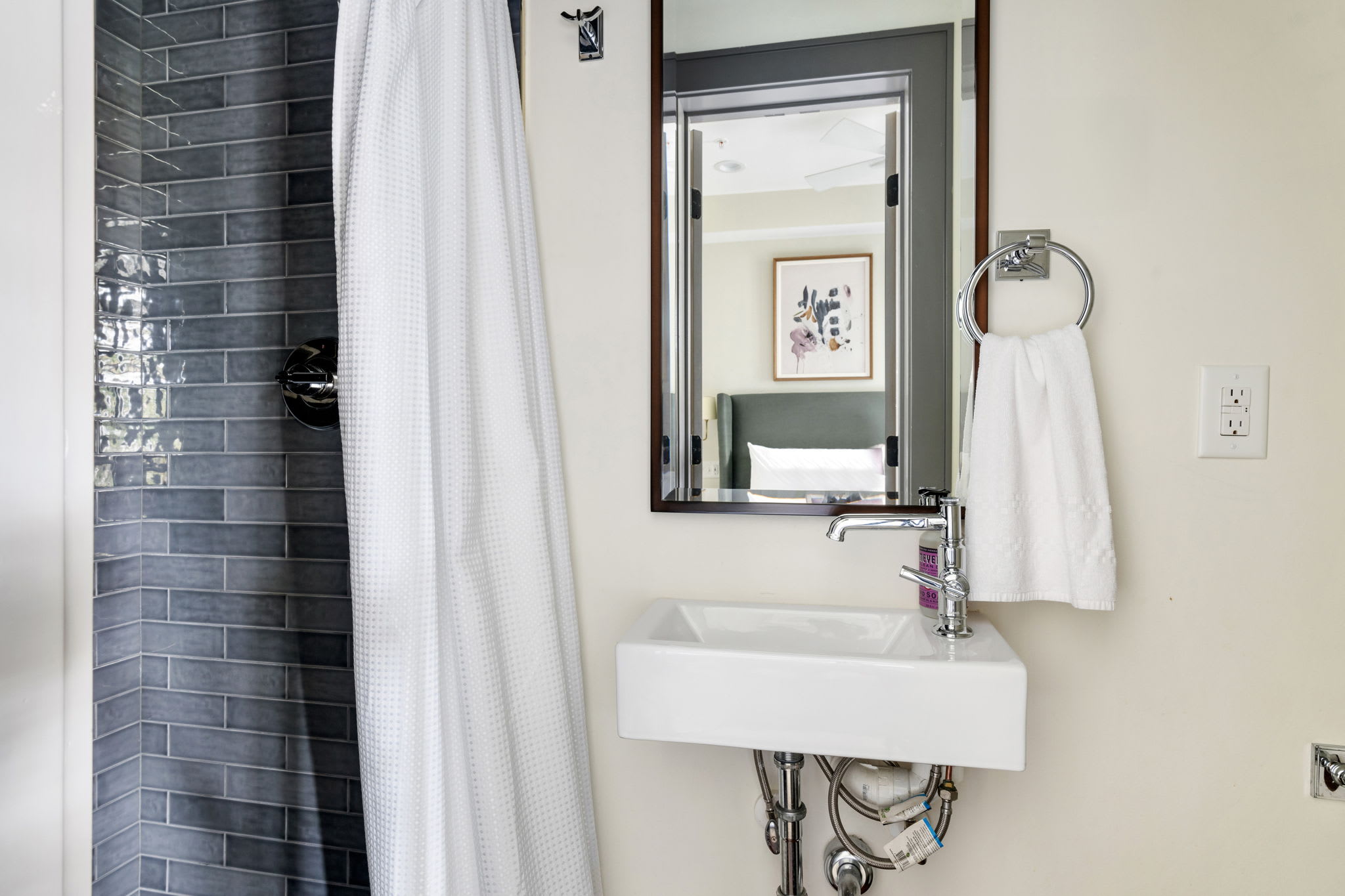 Rosemary House | Unit B | Sleeps 6