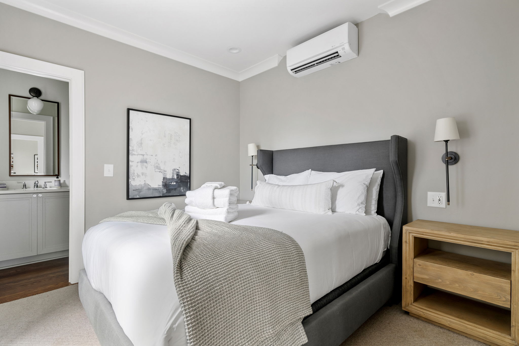 Thomas Waring House | Unit D | Sleeps 6
