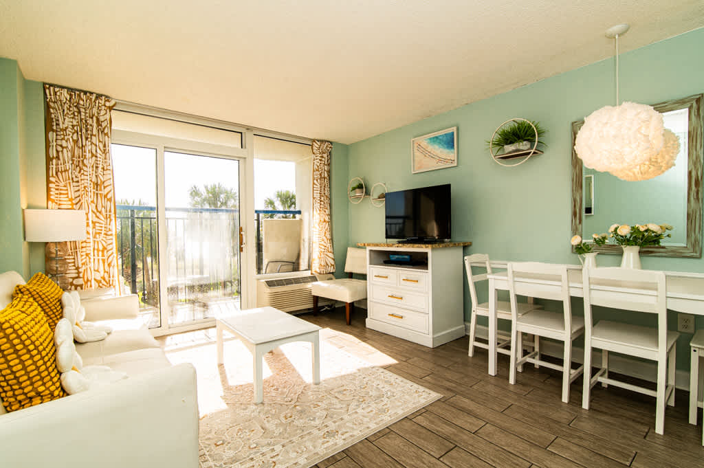 Oceanfront Tower Condo, Myrtle Beach Paradise