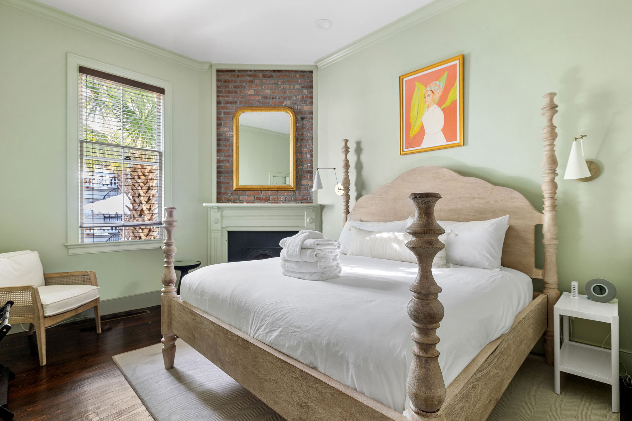 Harleston House | Unit B | Sleeps 7
