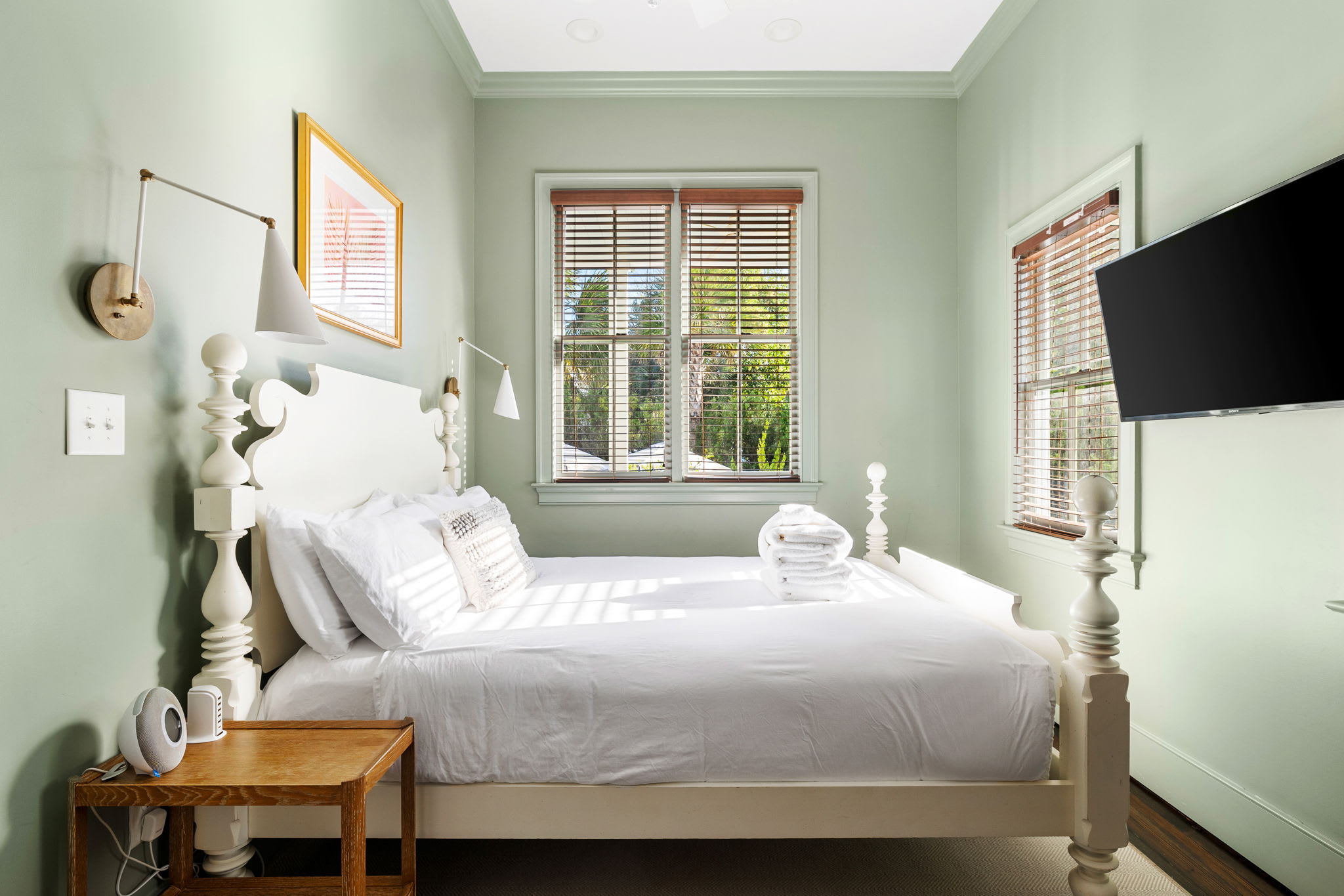Harleston House | Unit B | Sleeps 7