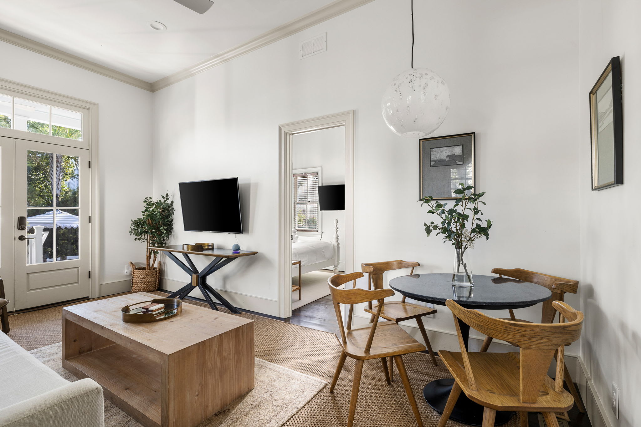 Harleston House | Unit B | Sleeps 7