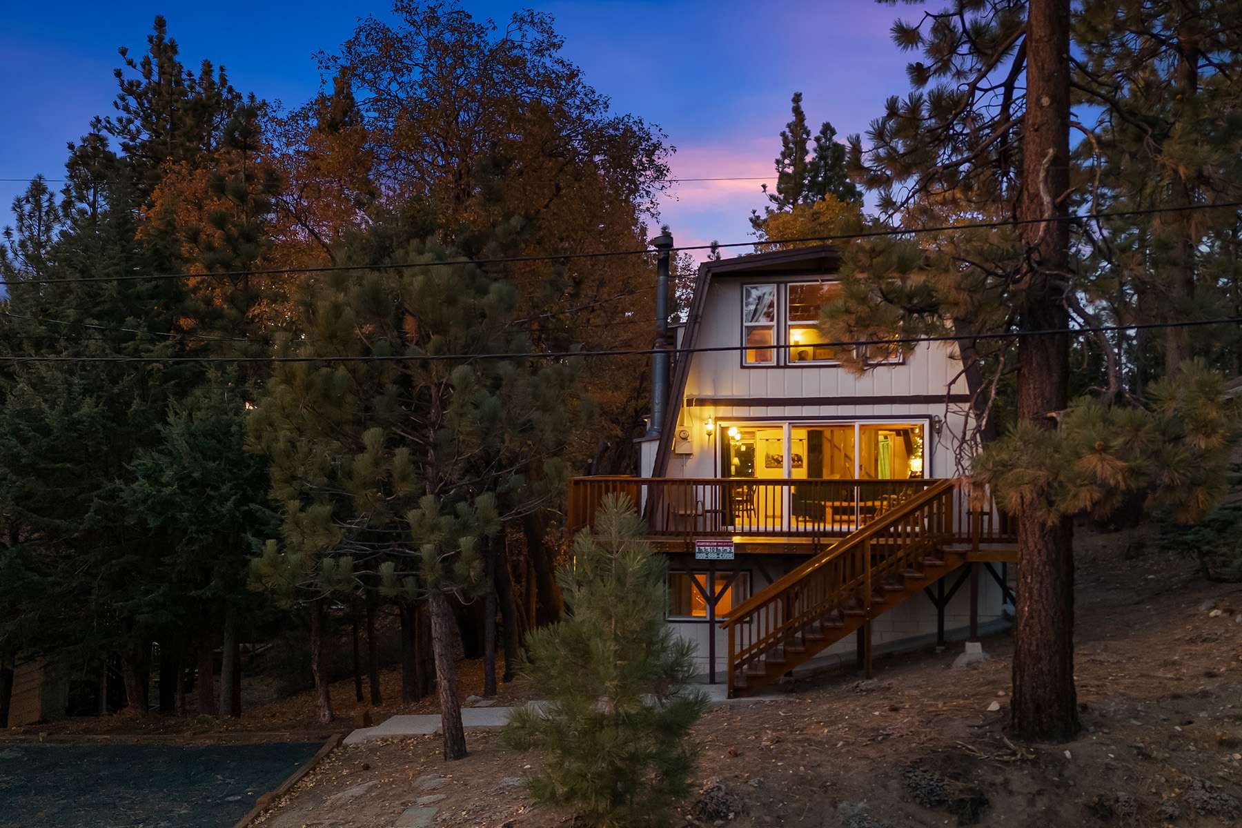 Beauty with a Spa. Near Lake and Village. BBQ!