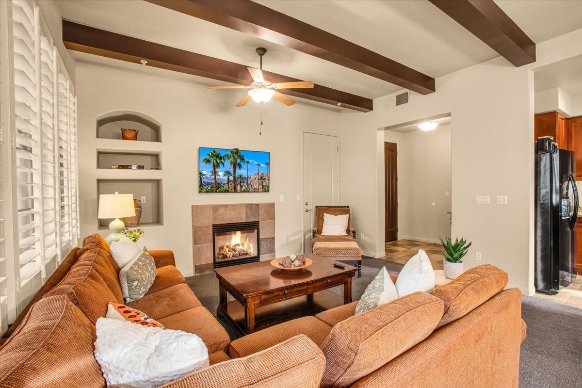 Tranquil Villa with Captivating Desert Views #A - Photo 4