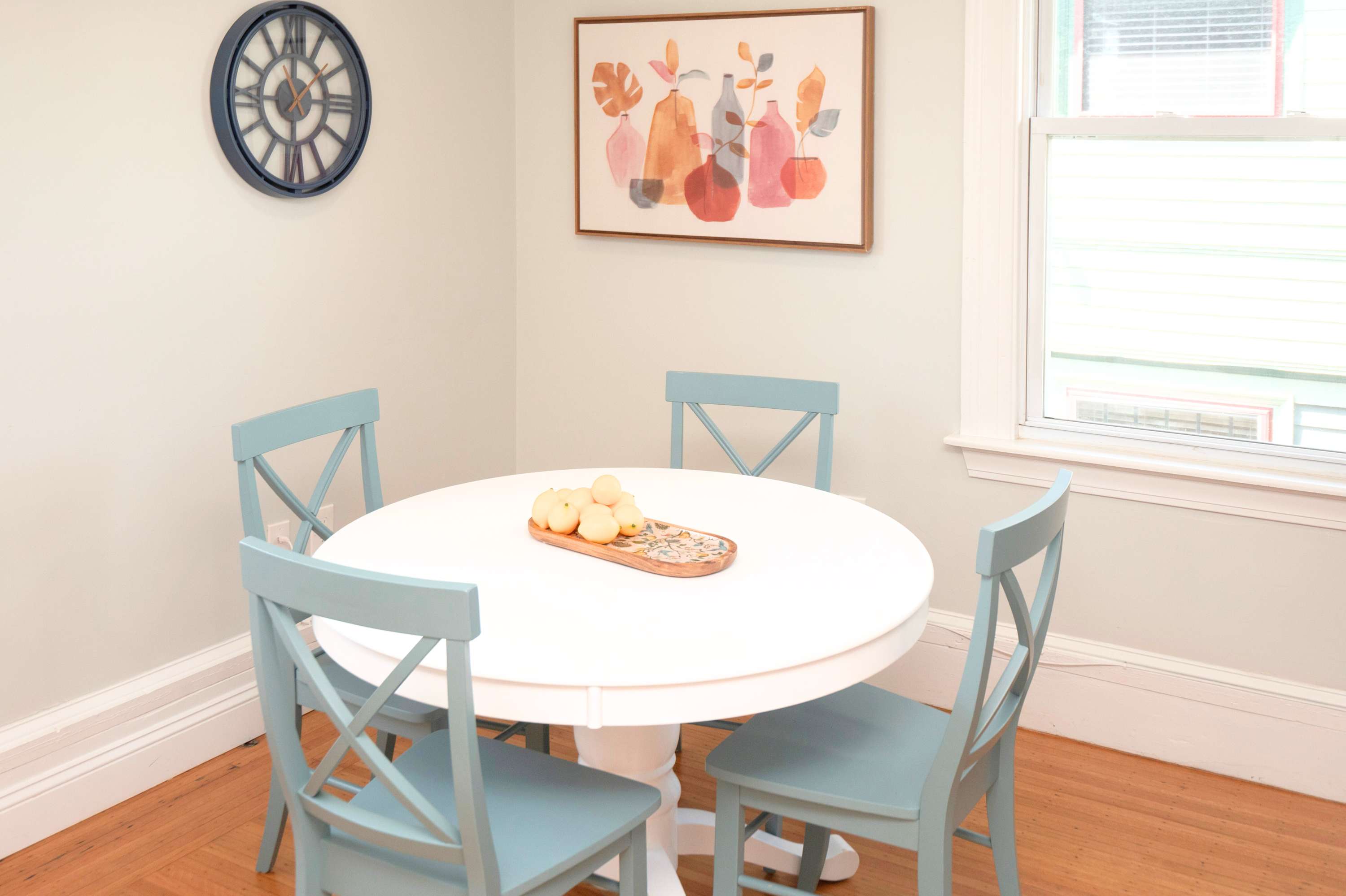 Jennifer's Cozy Apt Near Brown w/ In Unit Laundry — Providence, RI — vacation rental