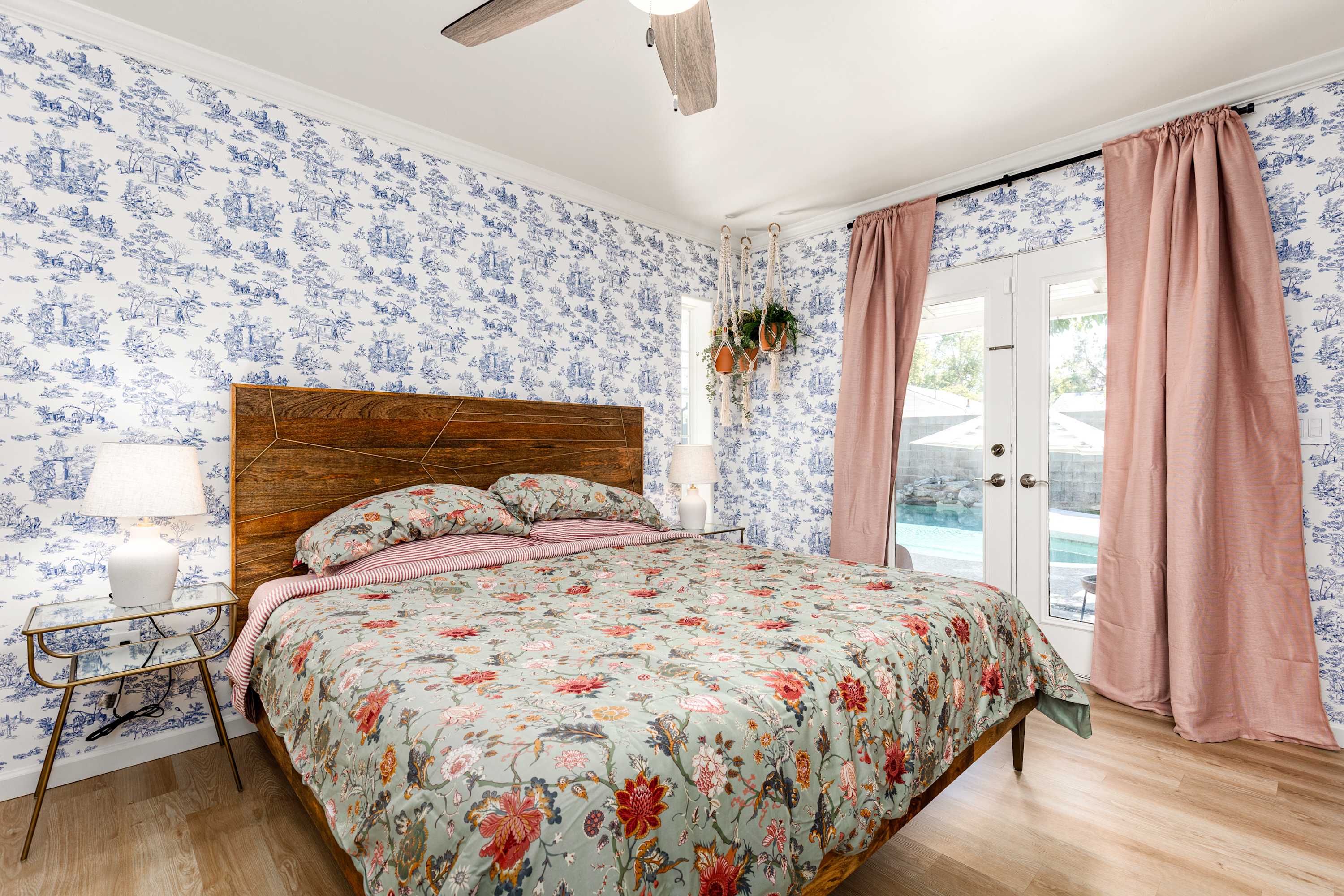 Historic Gem with Pool in the heart of Downtown! - Foto 12