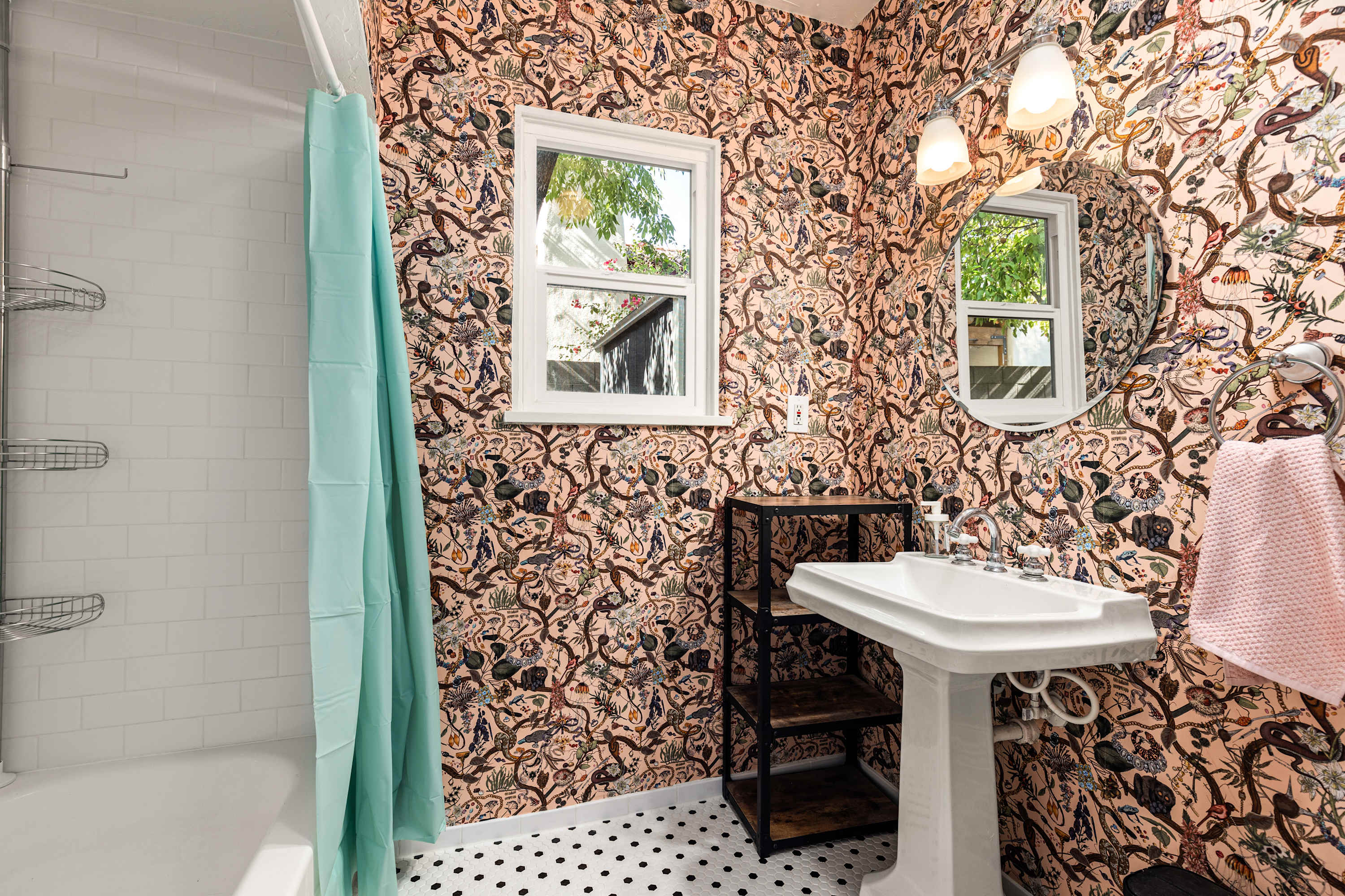 Historic Gem with Pool in the heart of Downtown! - Foto 16