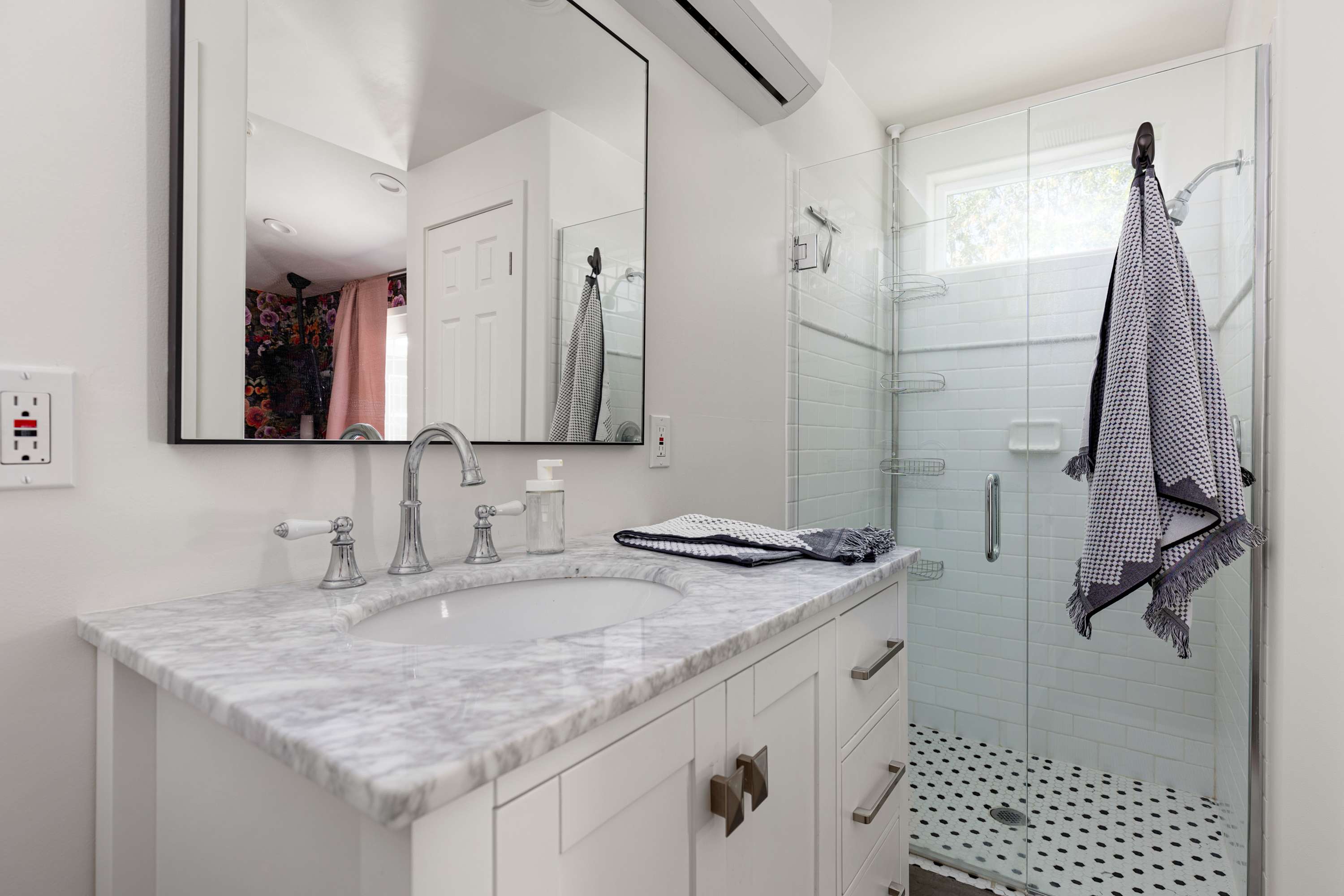 Historic Gem with Pool in the heart of Downtown! - Foto 19