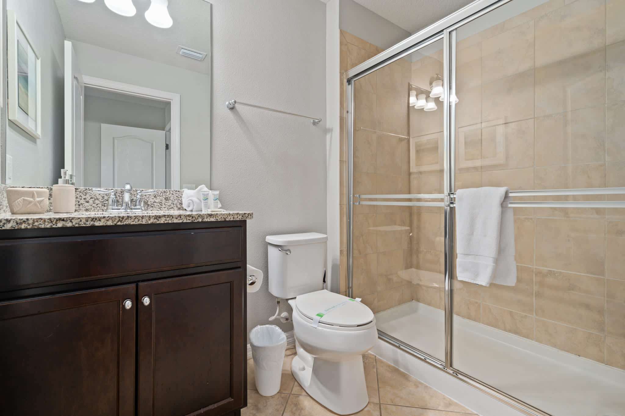 Spacious villa near Disney w/ private pool