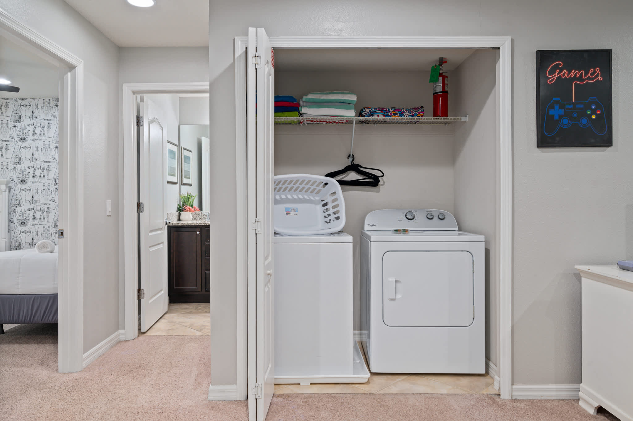 Spacious villa near Disney w/ private pool