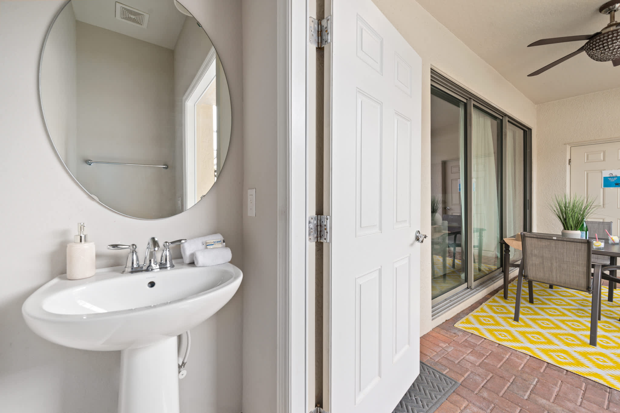 Spacious villa near Disney w/ private pool