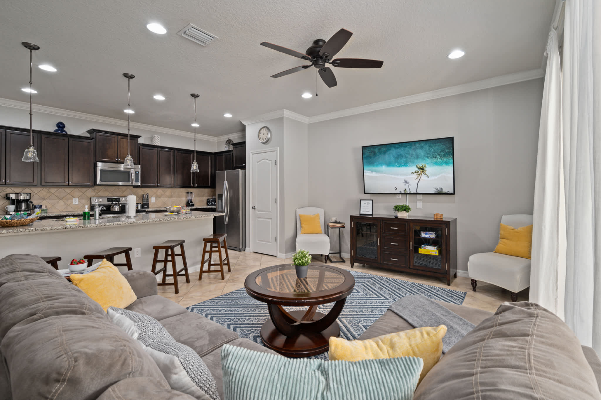 Spacious villa near Disney w/ private pool