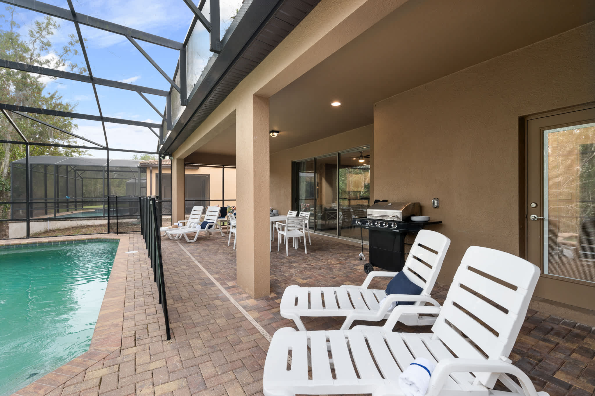 10MI to Disney + Private Pool! Free Waterpark