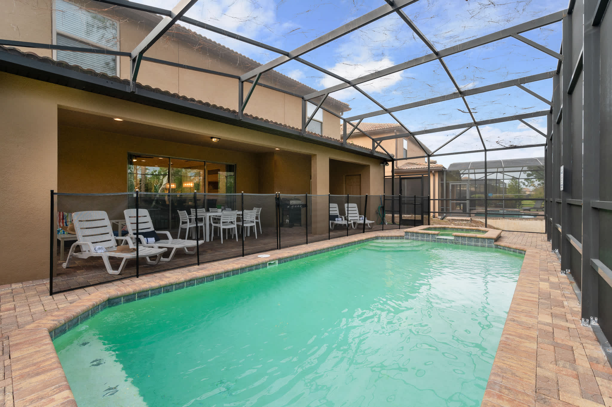 10MI to Disney + Private Pool! Free Waterpark