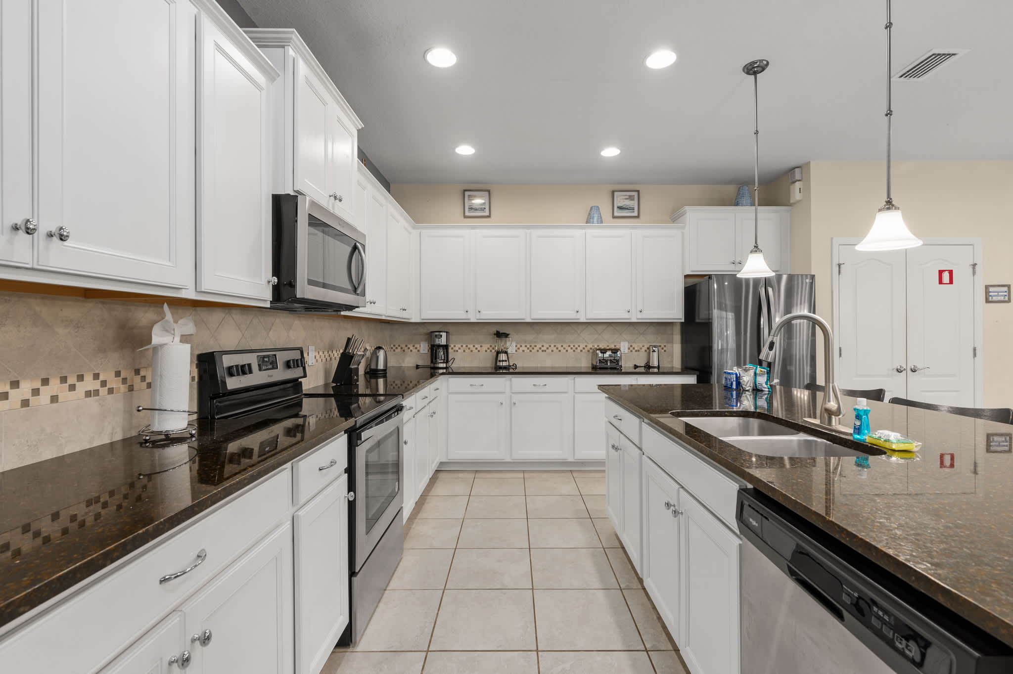 10MI to Disney + Private Pool! Free Waterpark