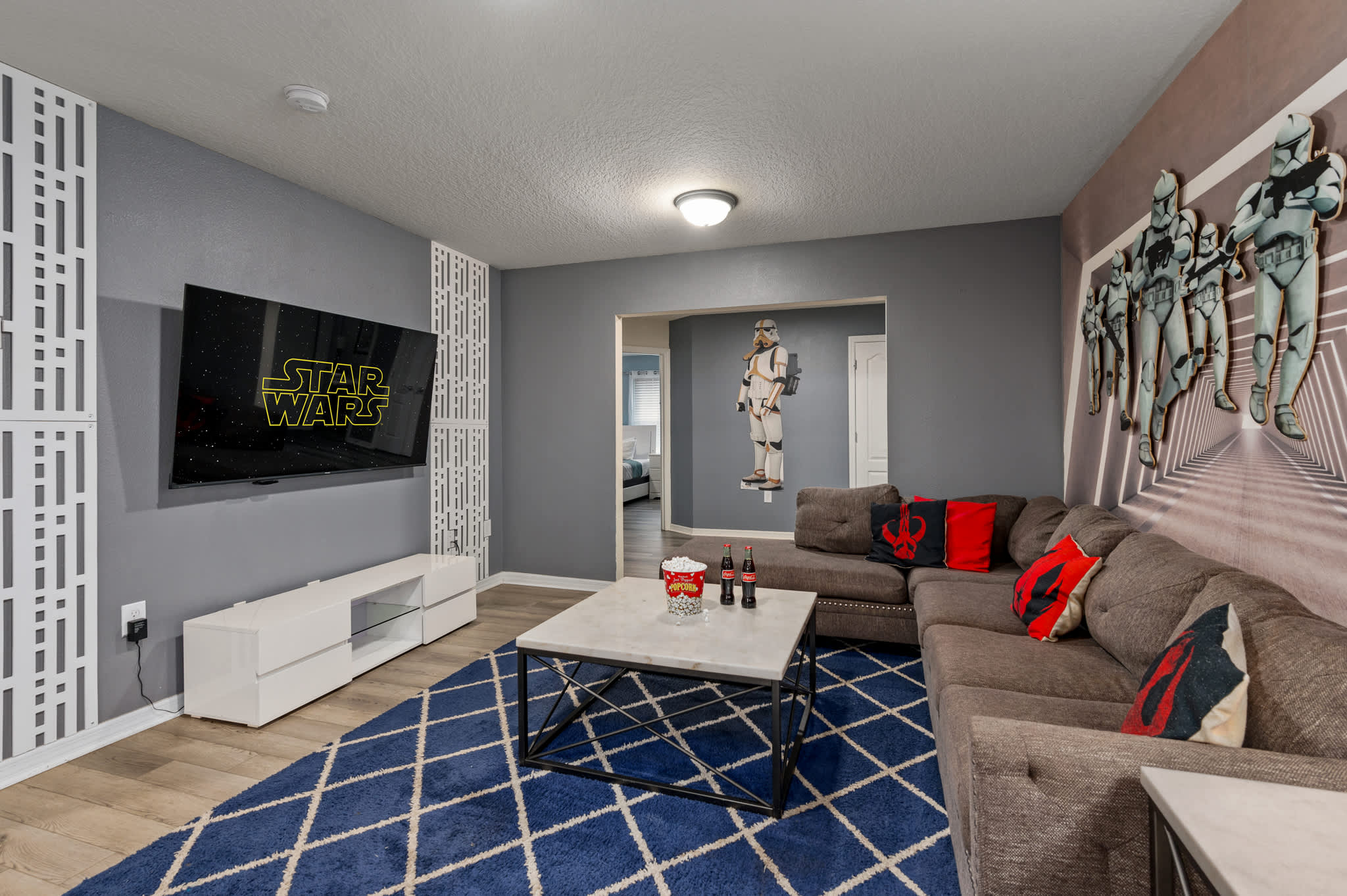 10MI to Disney + Private Pool! Free Waterpark