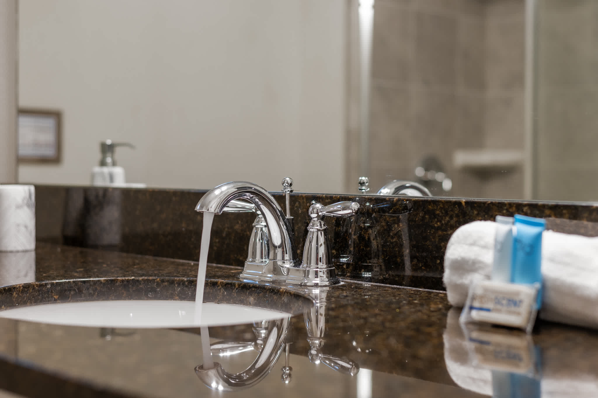 10MI to Disney + Private Pool! Free Waterpark