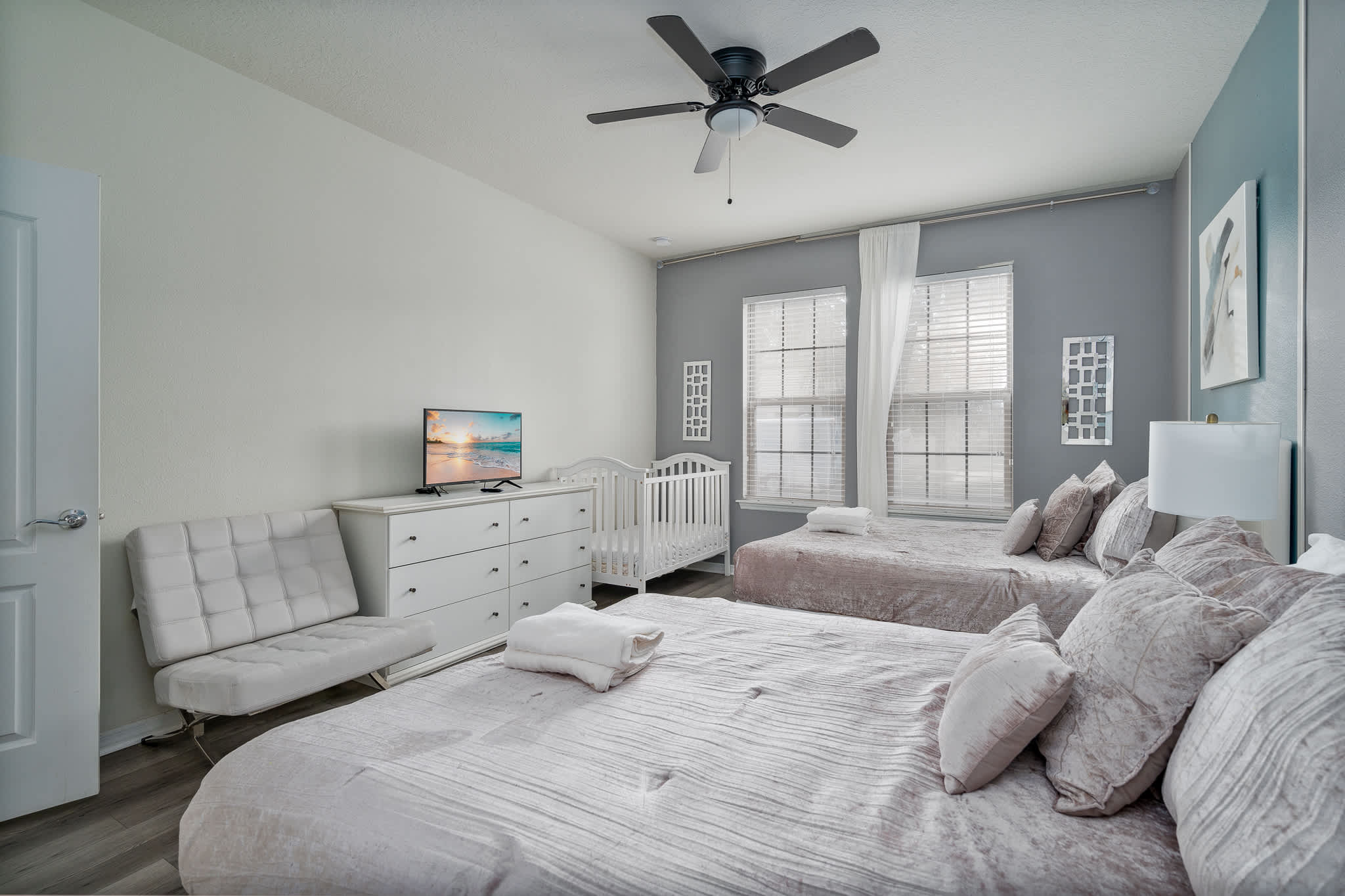 10MI to Disney + Private Pool! Free Waterpark