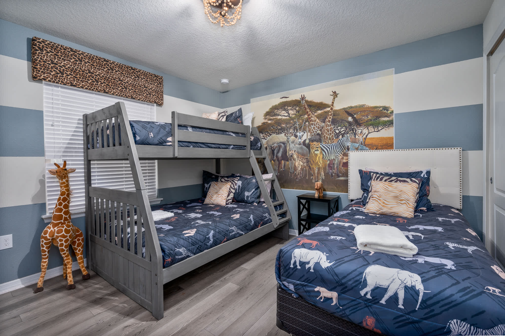 10MI to Disney + Private Pool! Free Waterpark