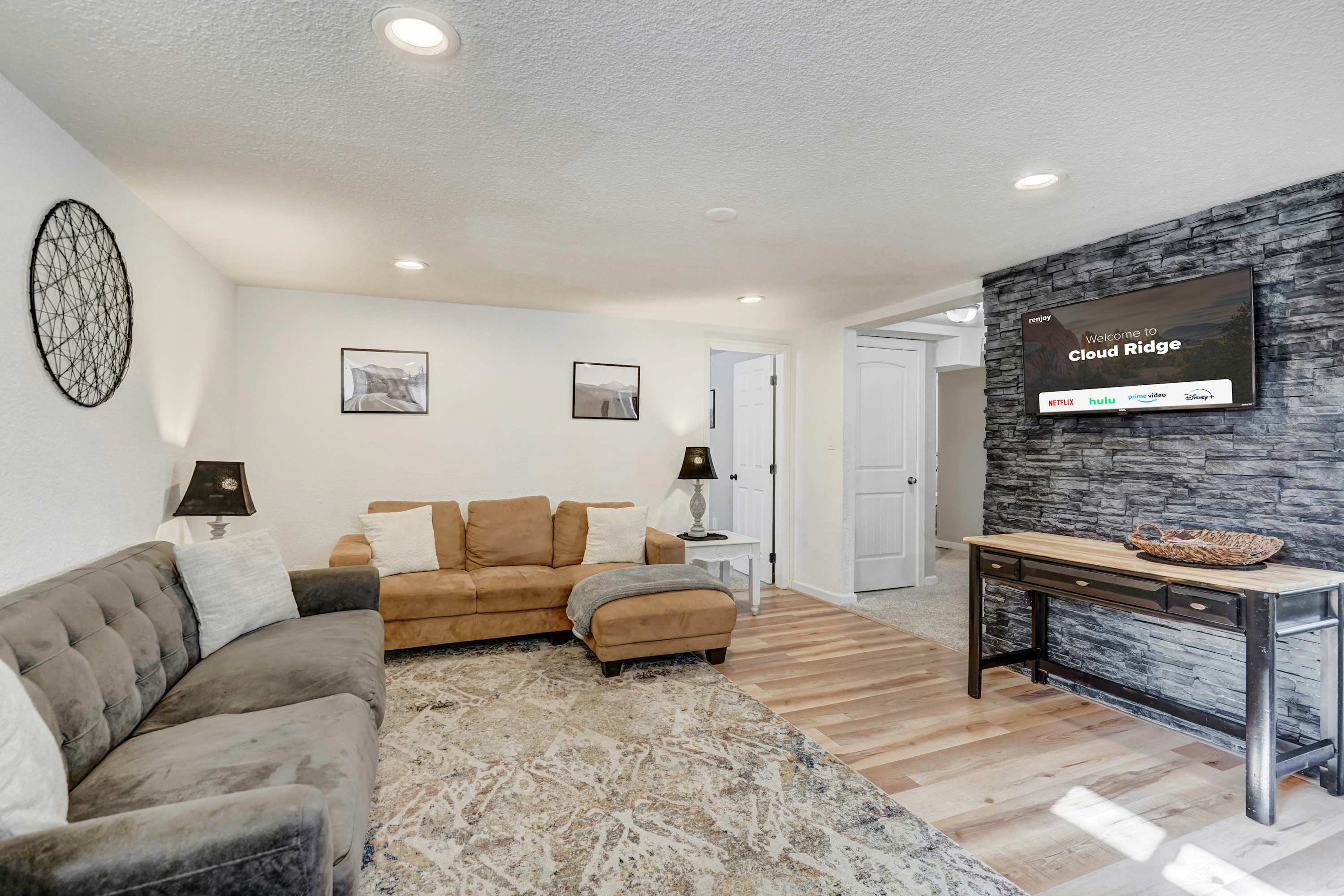 Cloud Ridge! Cozy Suite w Fire Pit & Game Area โ Colorado Springs, CO โ vacation rental