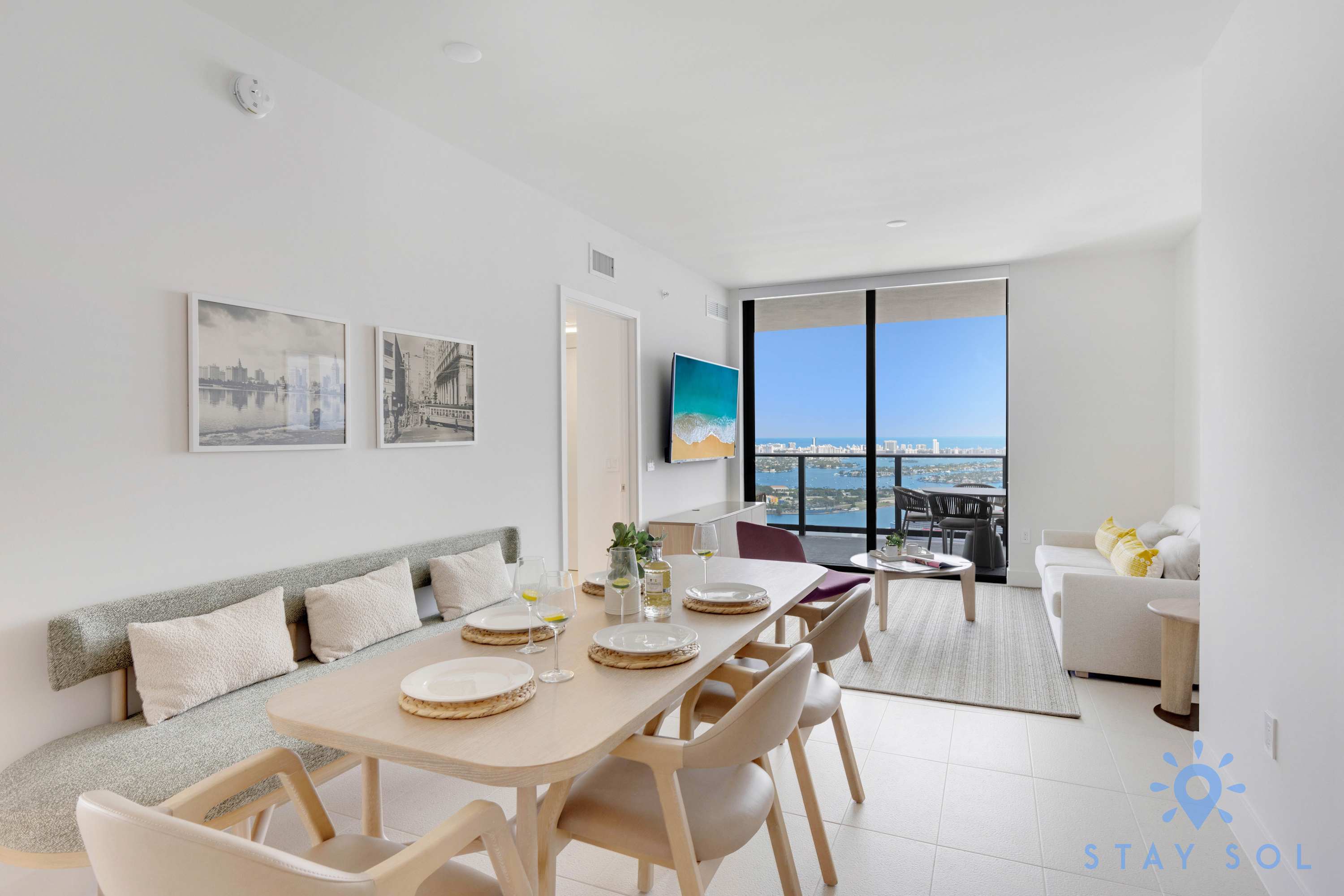 3BR Apartment with Pool, Gym and Views
